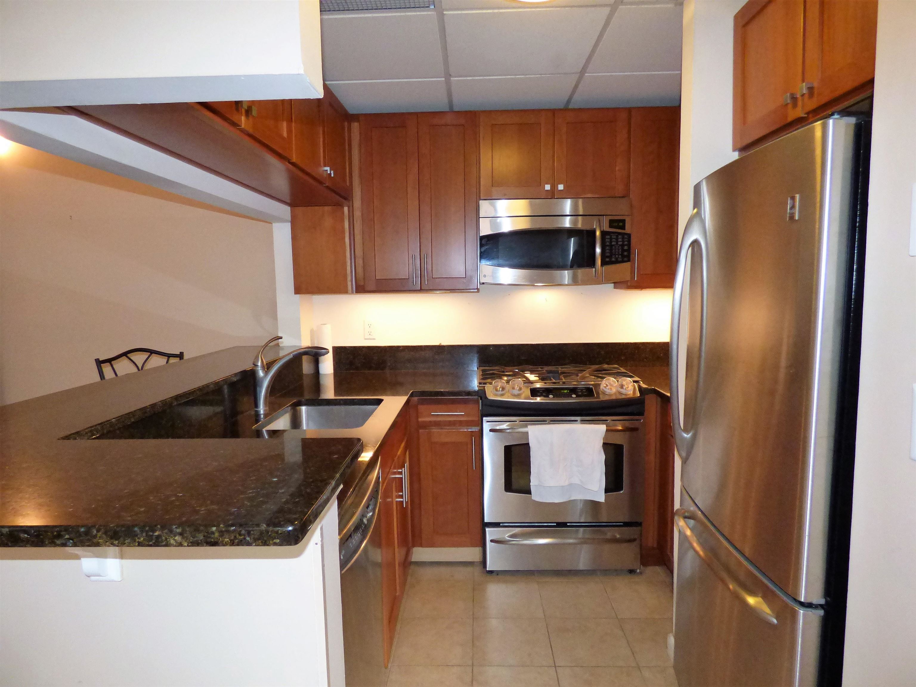 187 WAYNE ST Unit: 204C