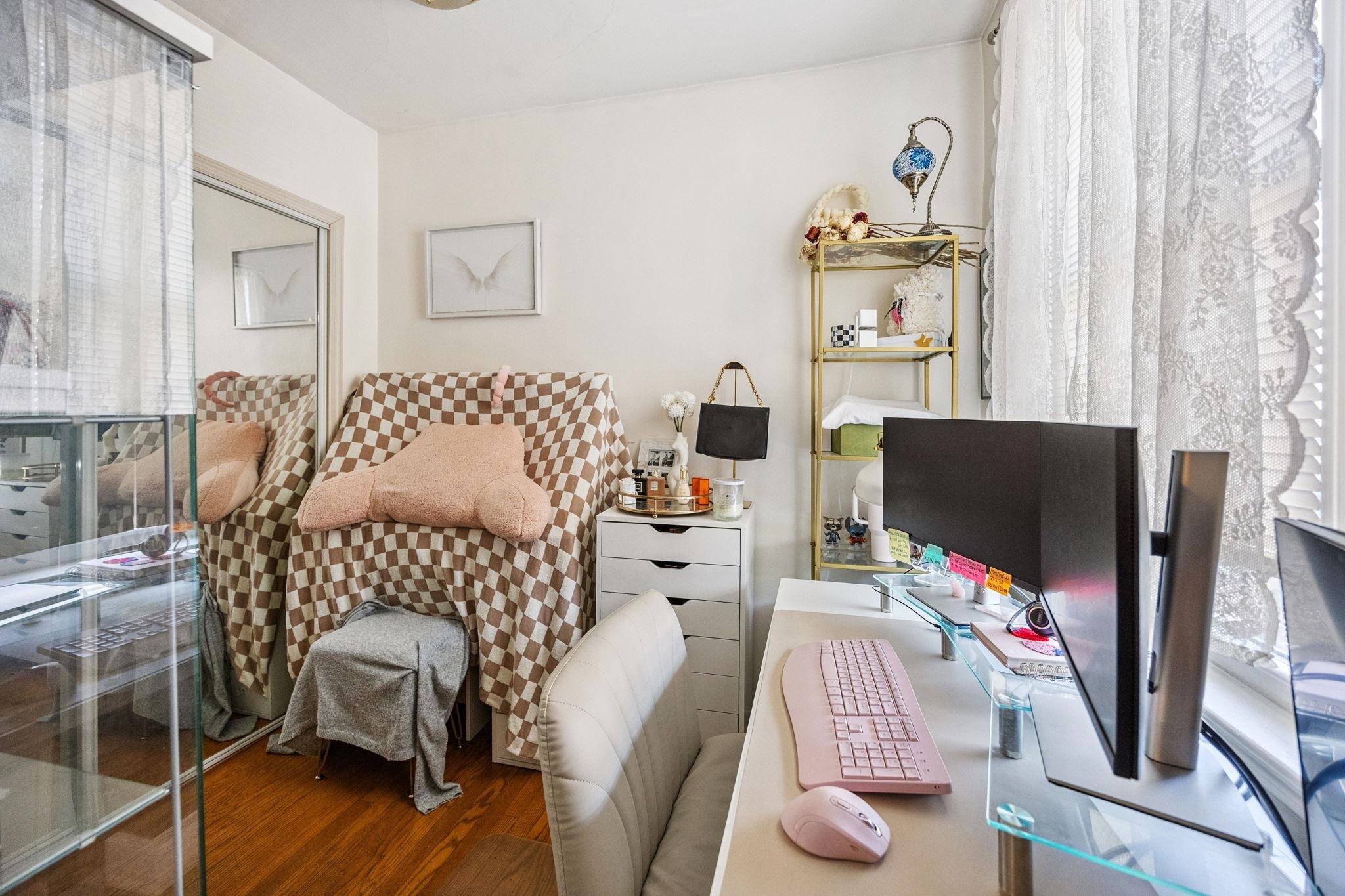 339 PARK AVE Unit: B