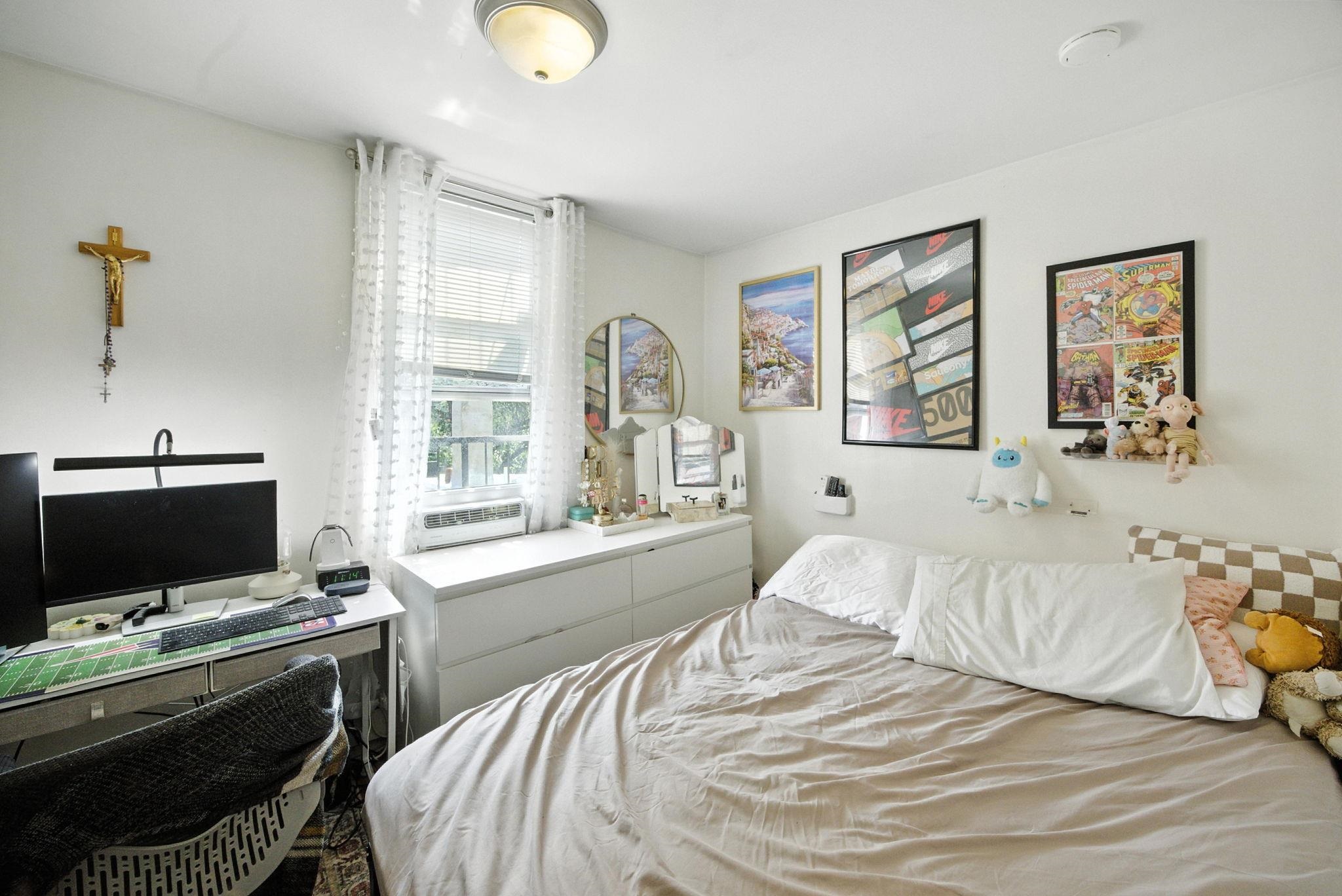 339 PARK AVE Unit: B