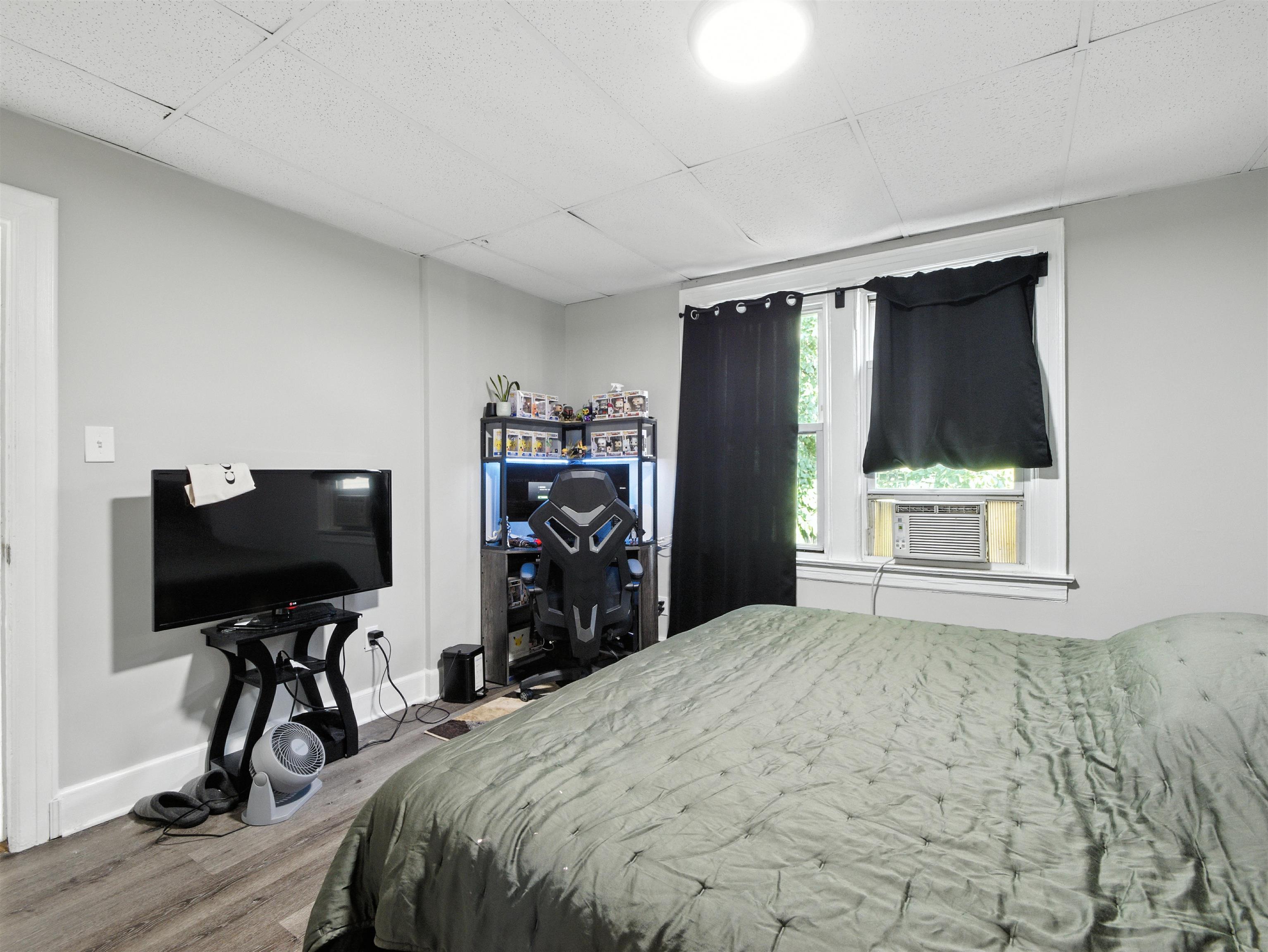 336 TERRACE AVE