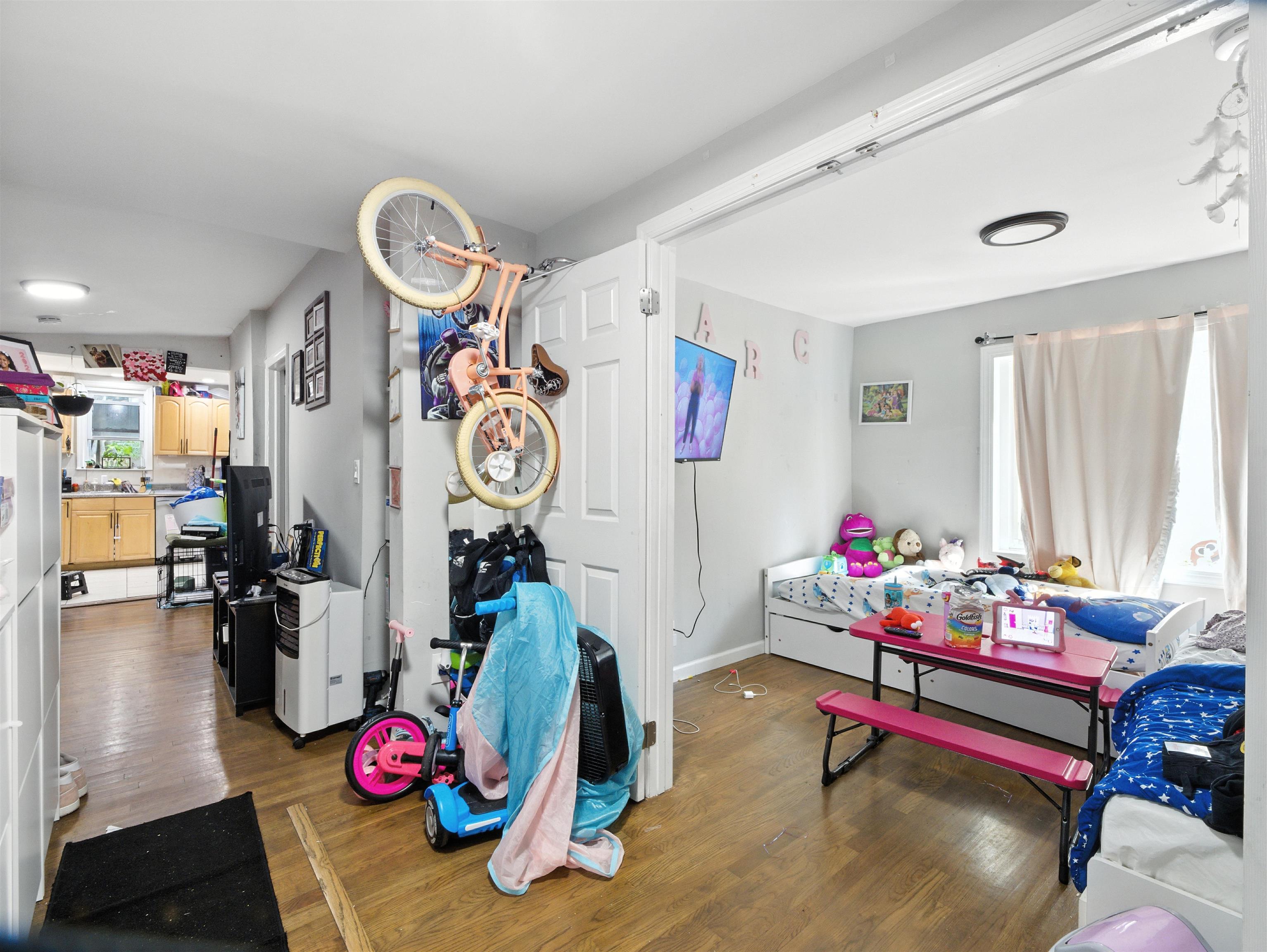 336 TERRACE AVE