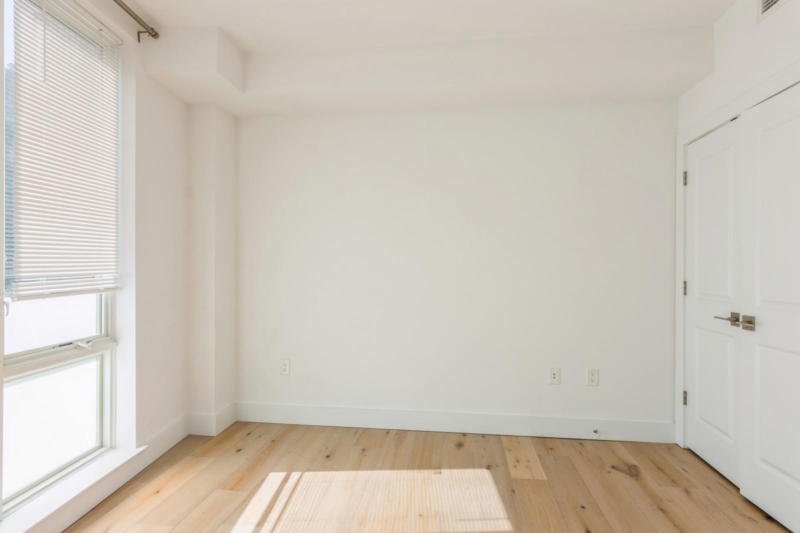 348 BALDWIN AVE Unit: 209