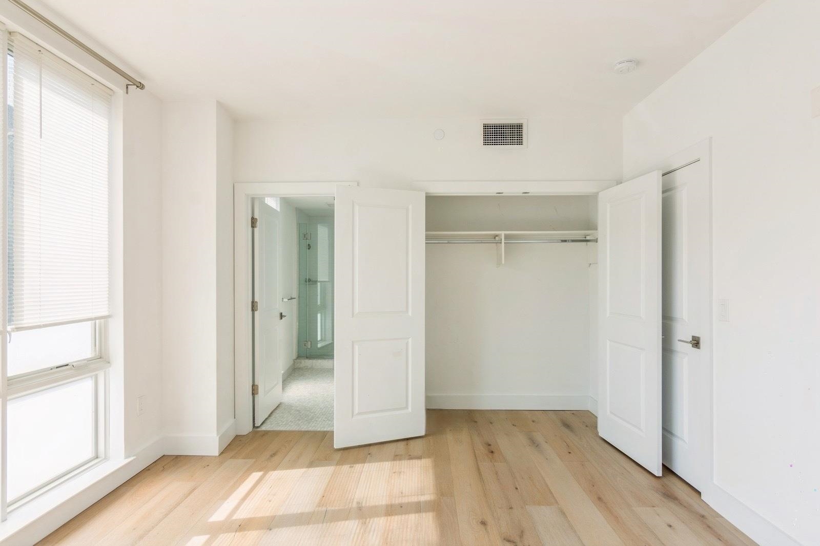 348 BALDWIN AVE Unit: 209