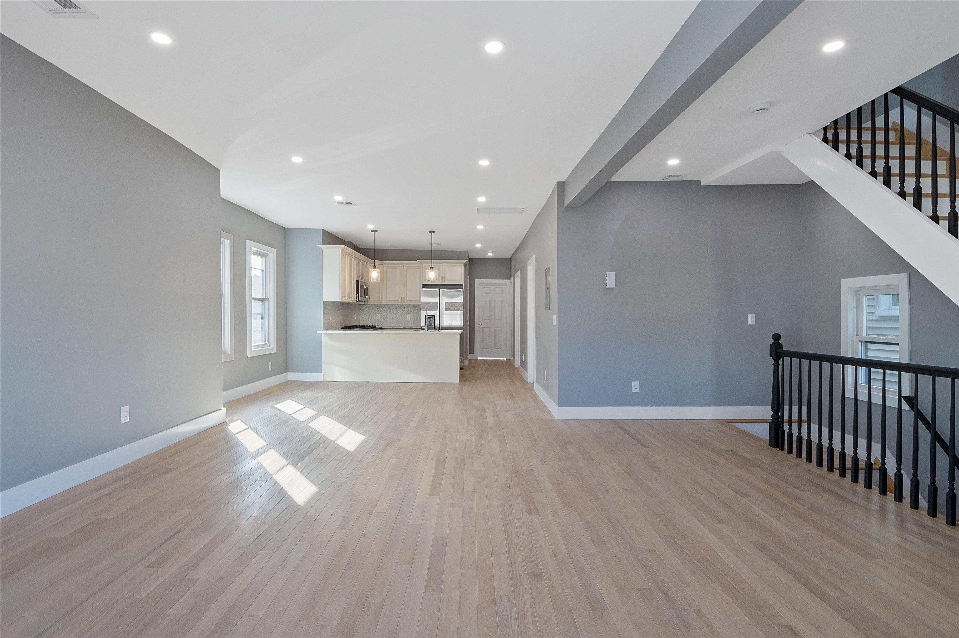 95 CLAREMONT AVE