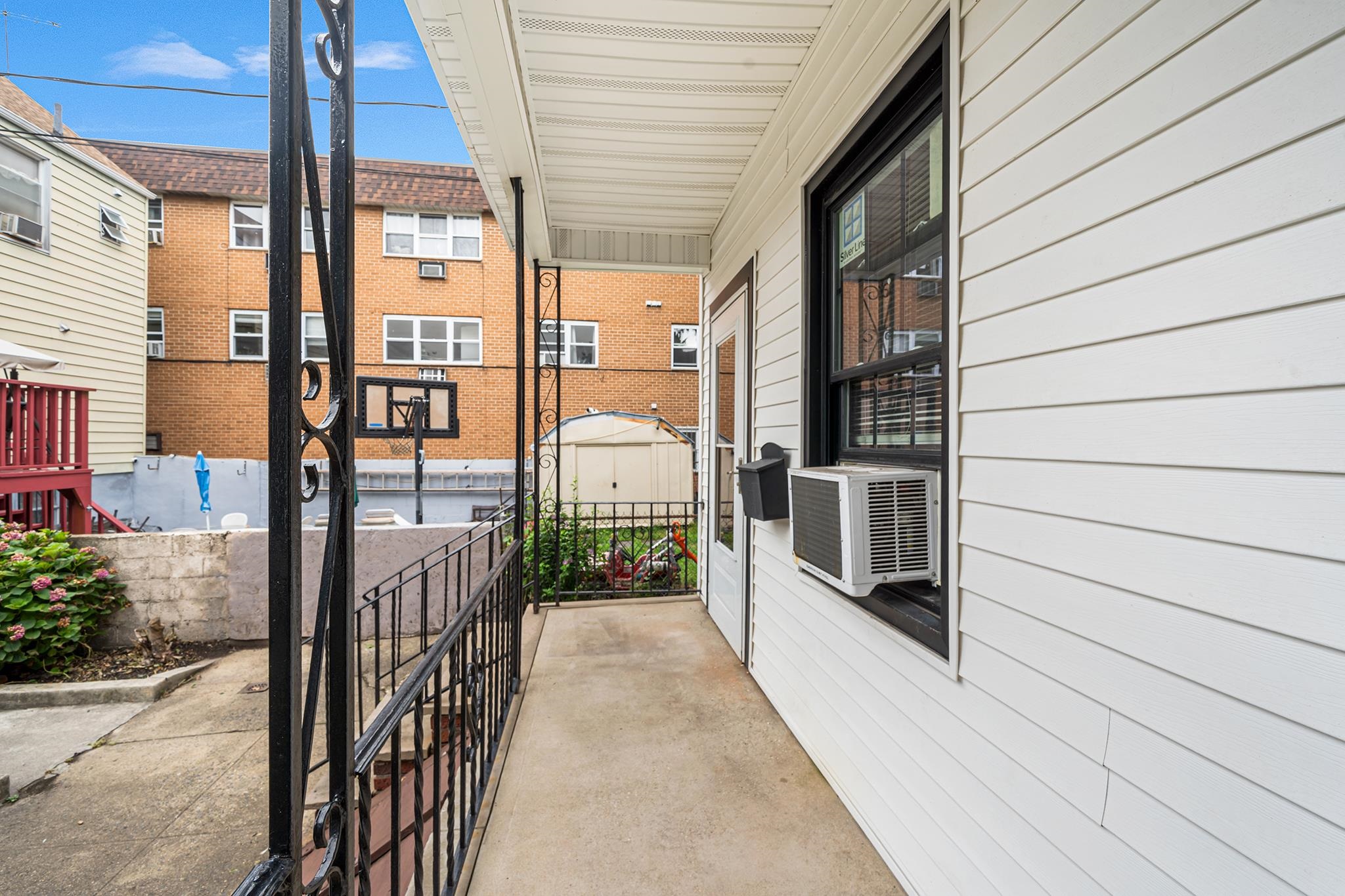 206 BERGENLINE AVE