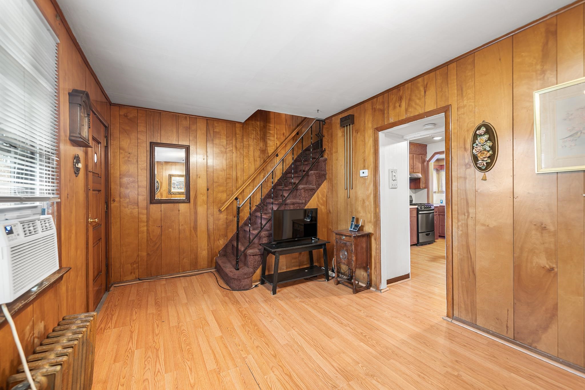 206 BERGENLINE AVE