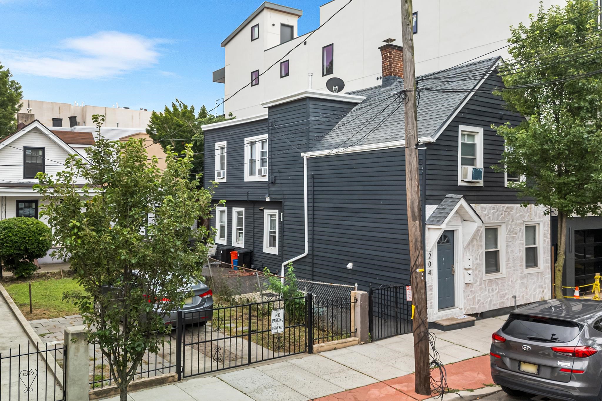 206 BERGENLINE AVE