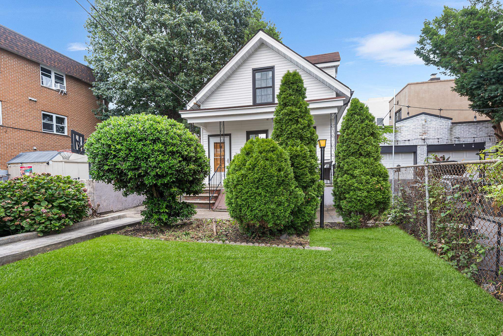 206 BERGENLINE AVE