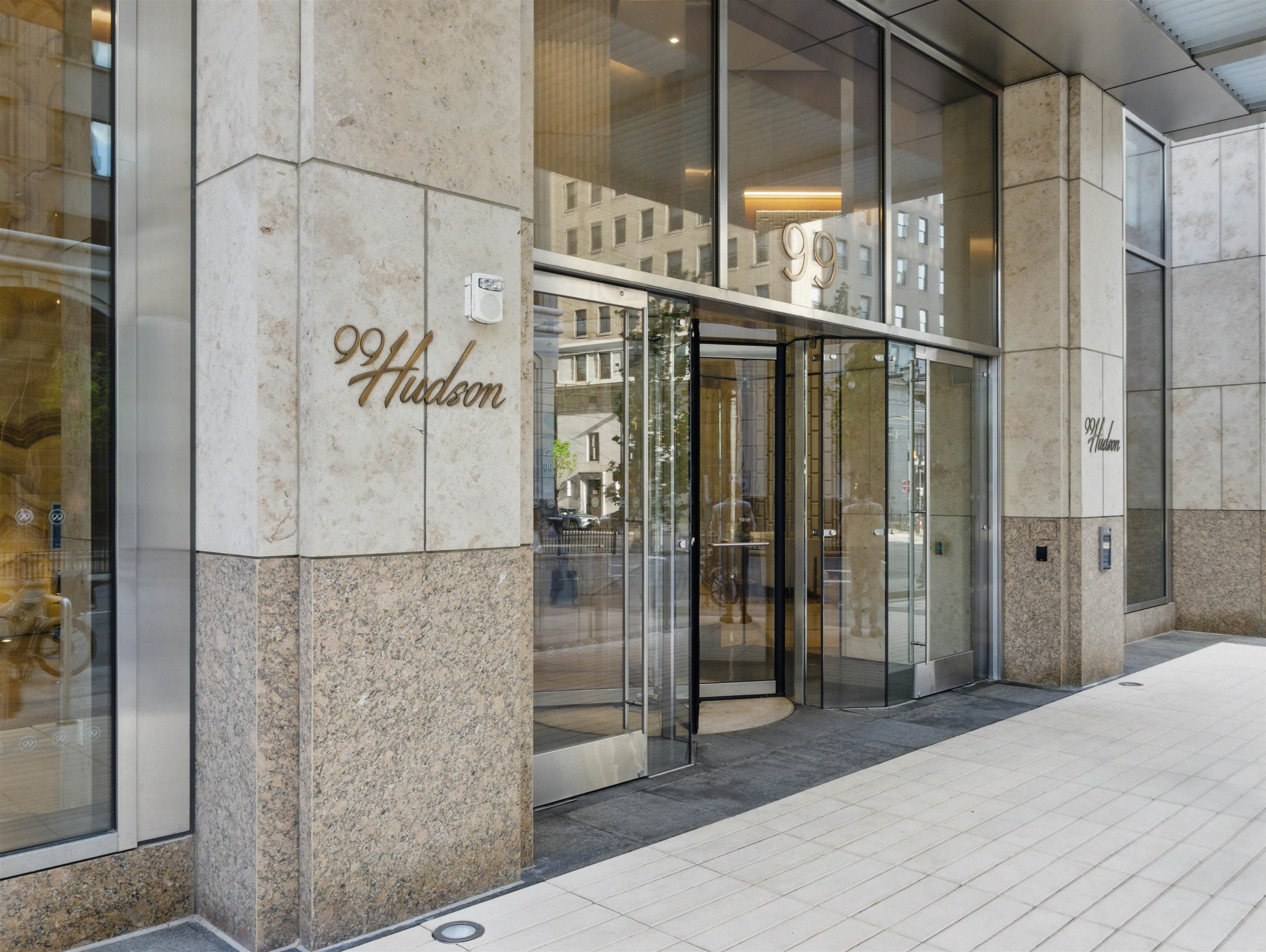 99 HUDSON ST Unit: 4207