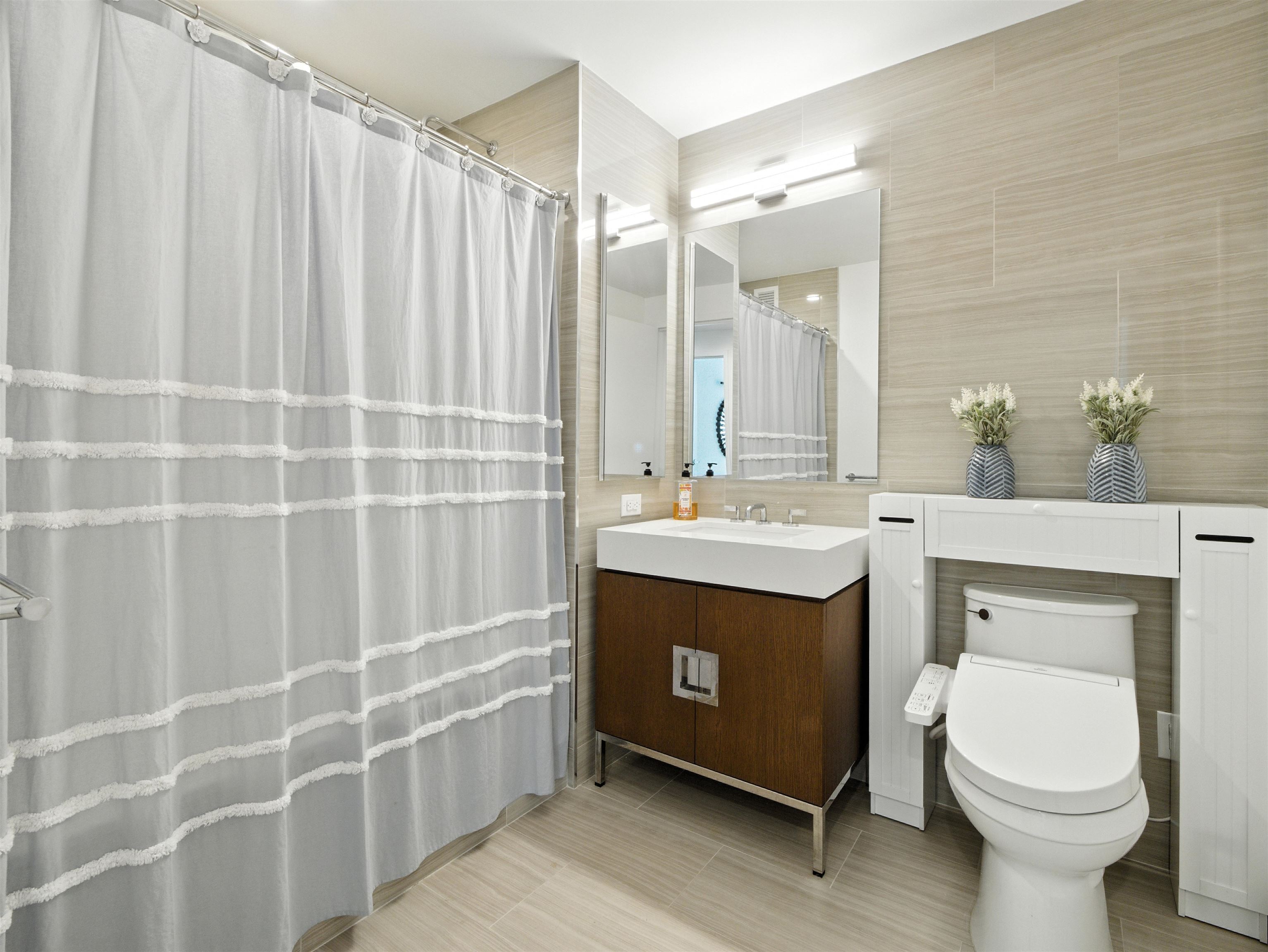 99 HUDSON ST Unit: 4207