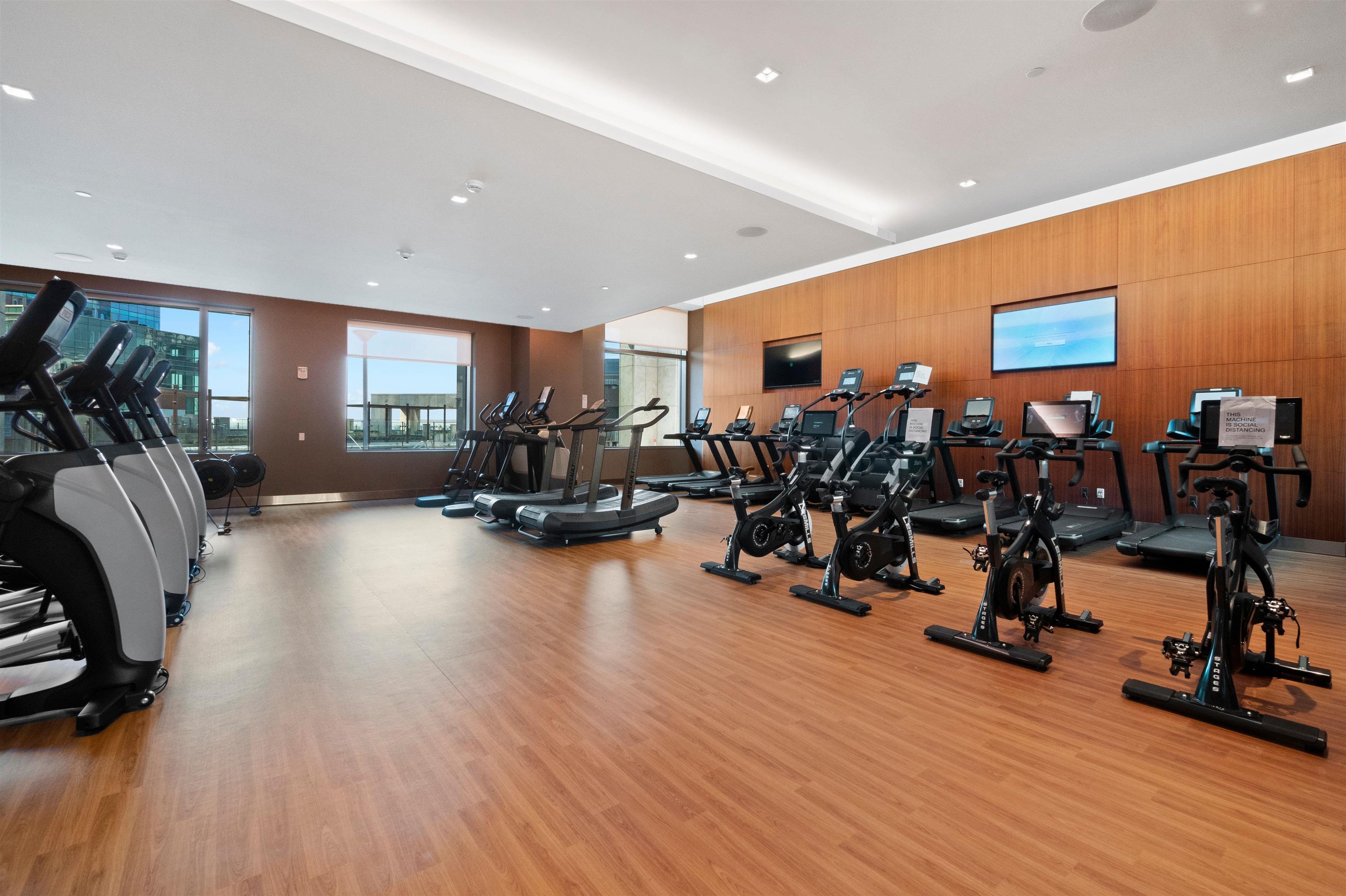 99 HUDSON ST Unit: 4207