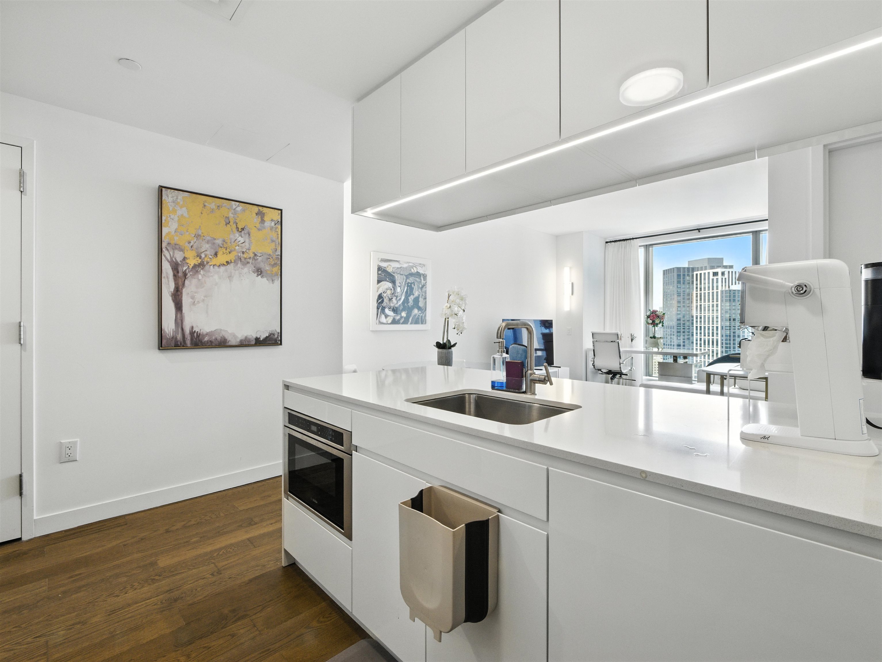 99 HUDSON ST Unit: 4207