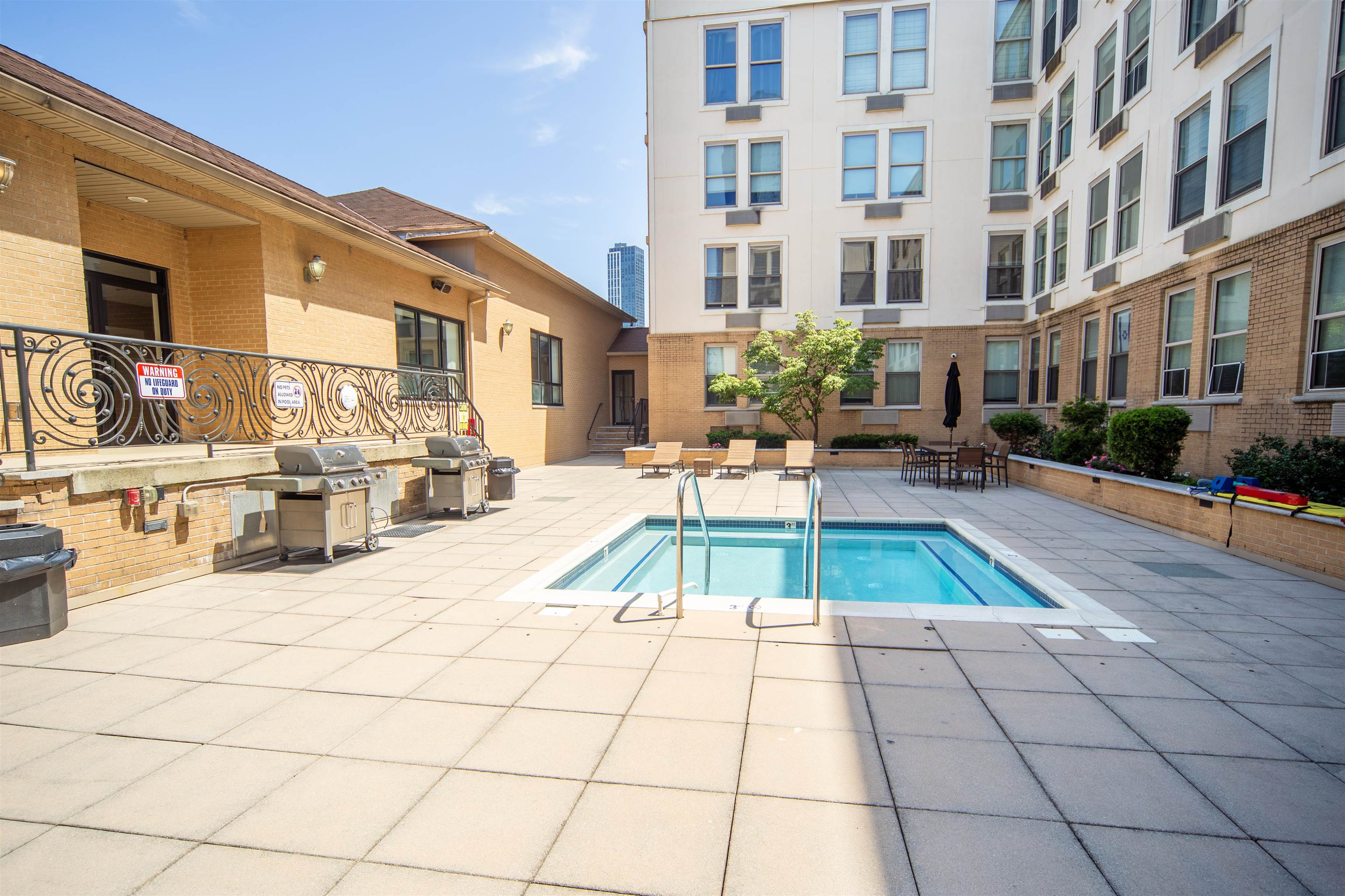 110 TIDEWATER ST Unit: 3A