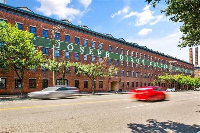 227 CHRISTOPHER COLUMBUS DR Unit: 203B