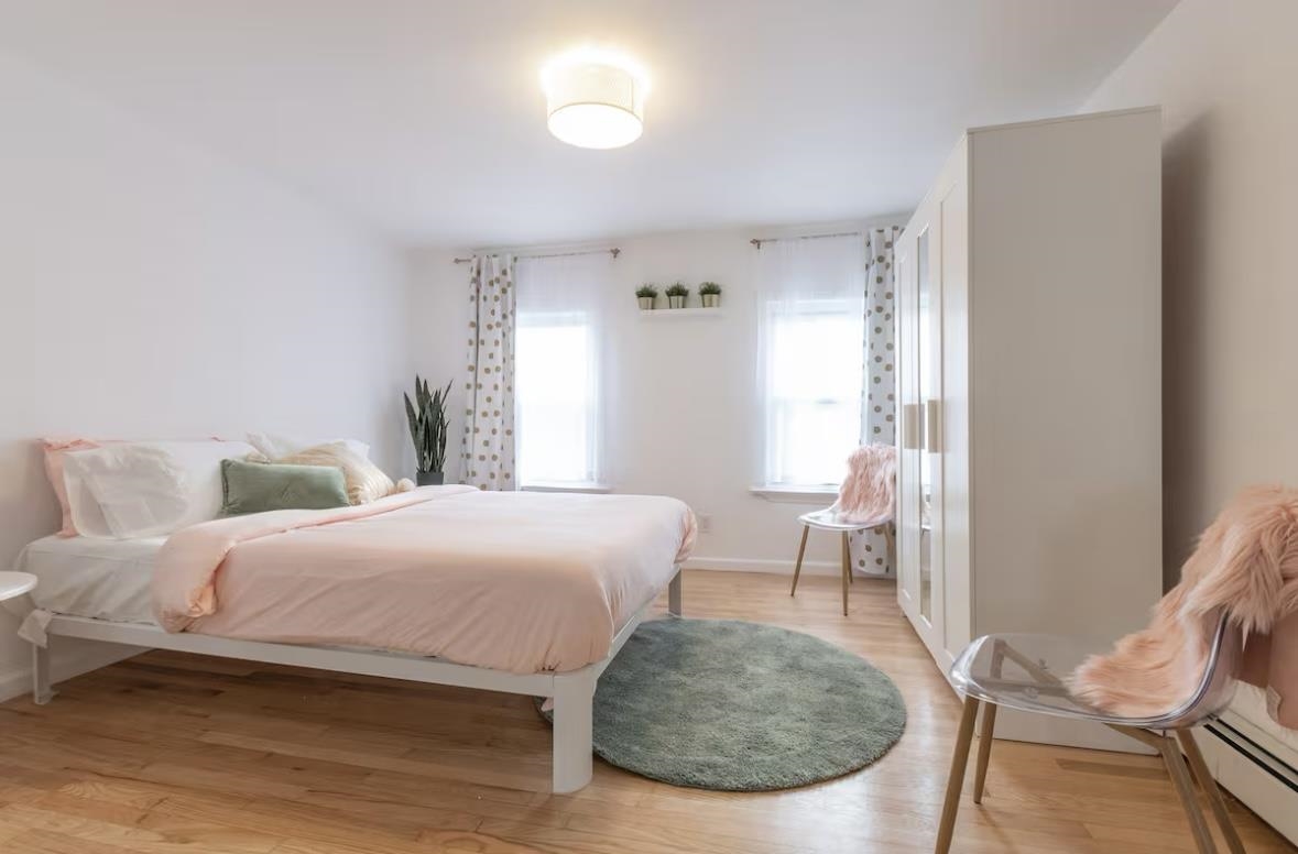 212 19TH ST Unit: 2