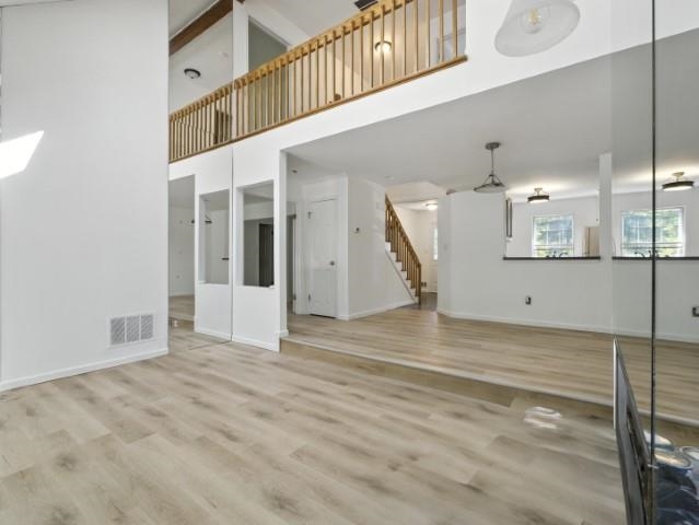 206 ASH CT