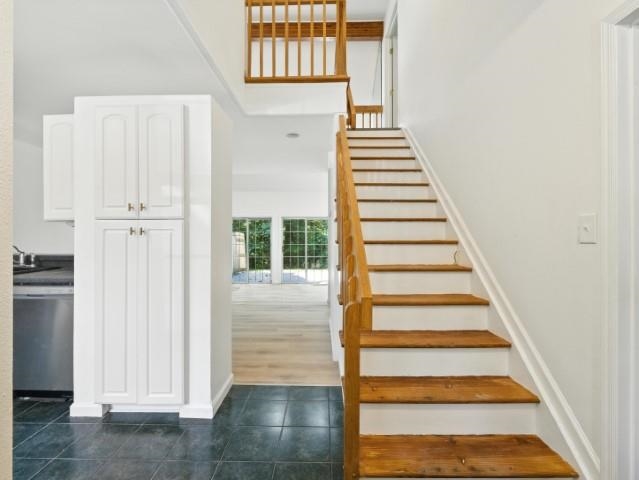 206 ASH CT