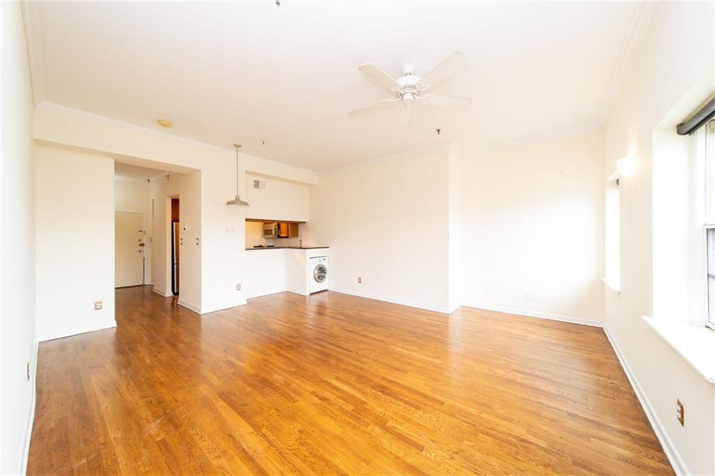 227 CHRISTOPHER COLUMBUS DR Unit: 311b
