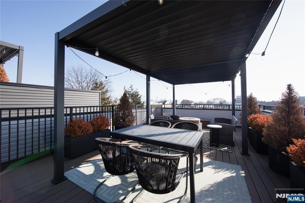 198 Sherman Avenue 2
