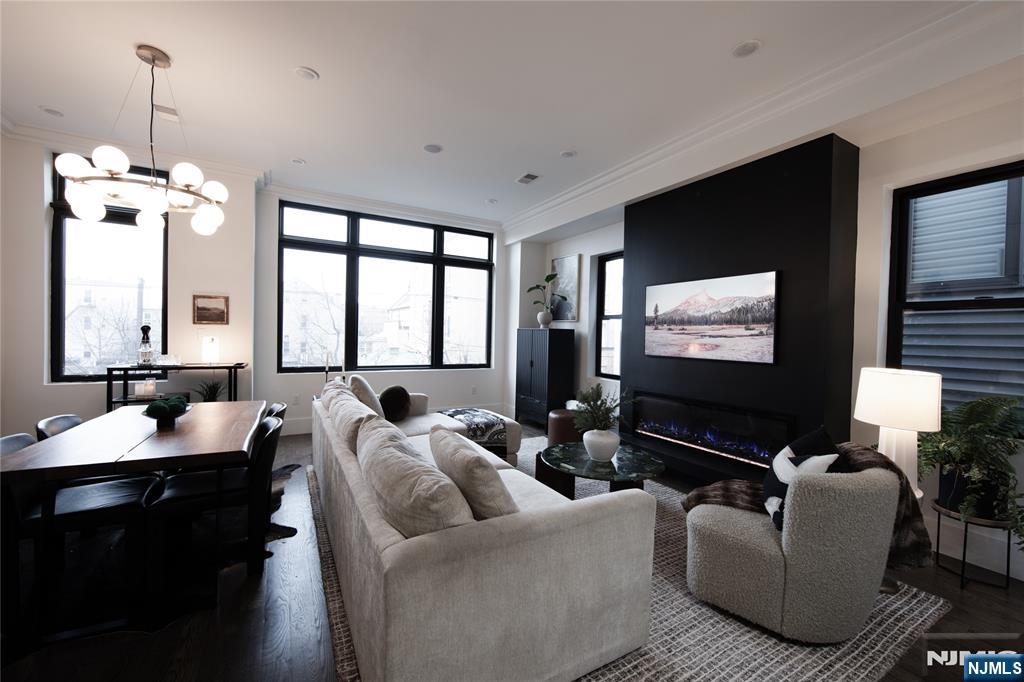 198 Sherman Avenue 2