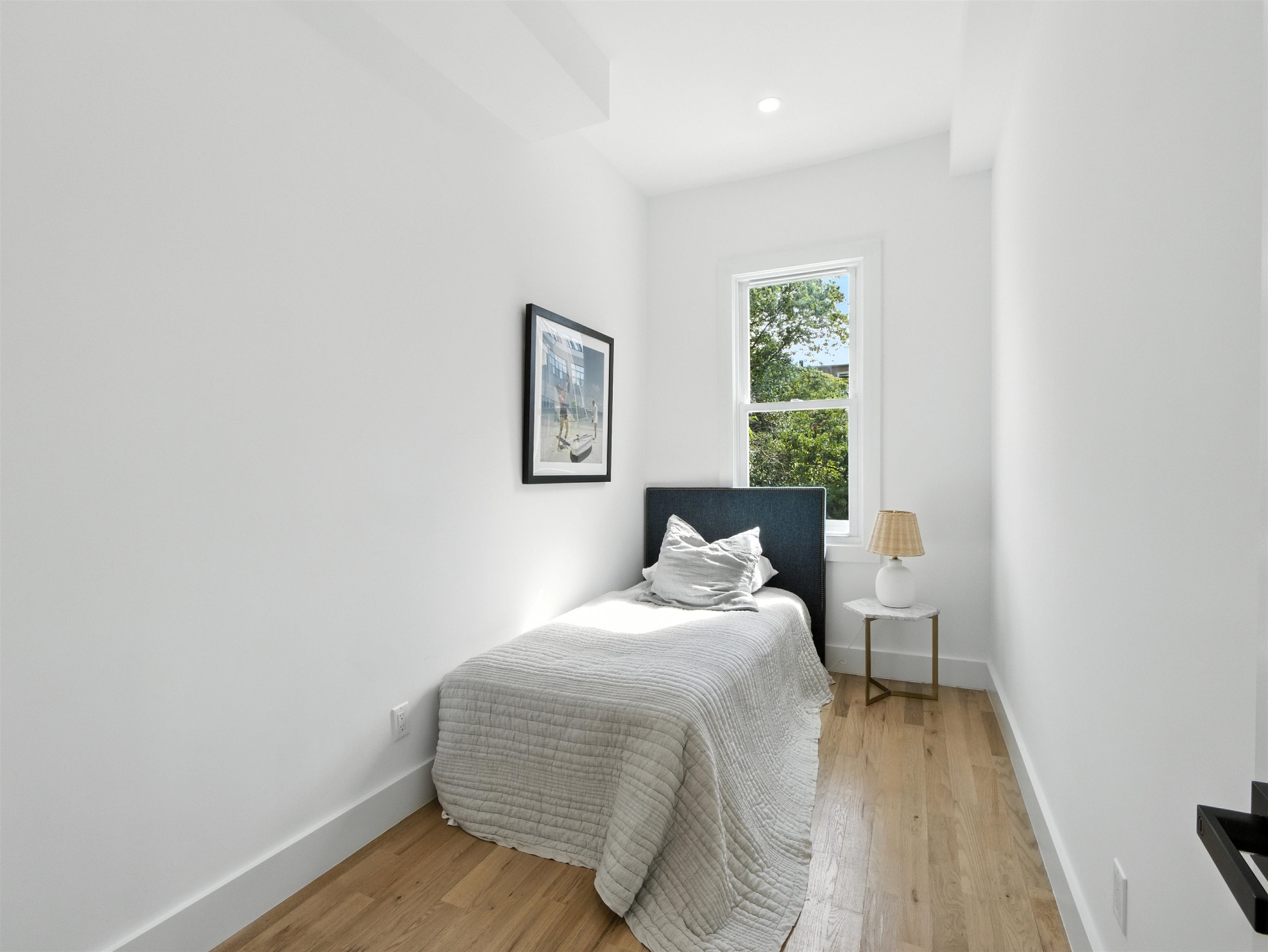 63 JEFFERSON AVE Unit: Duplex 1