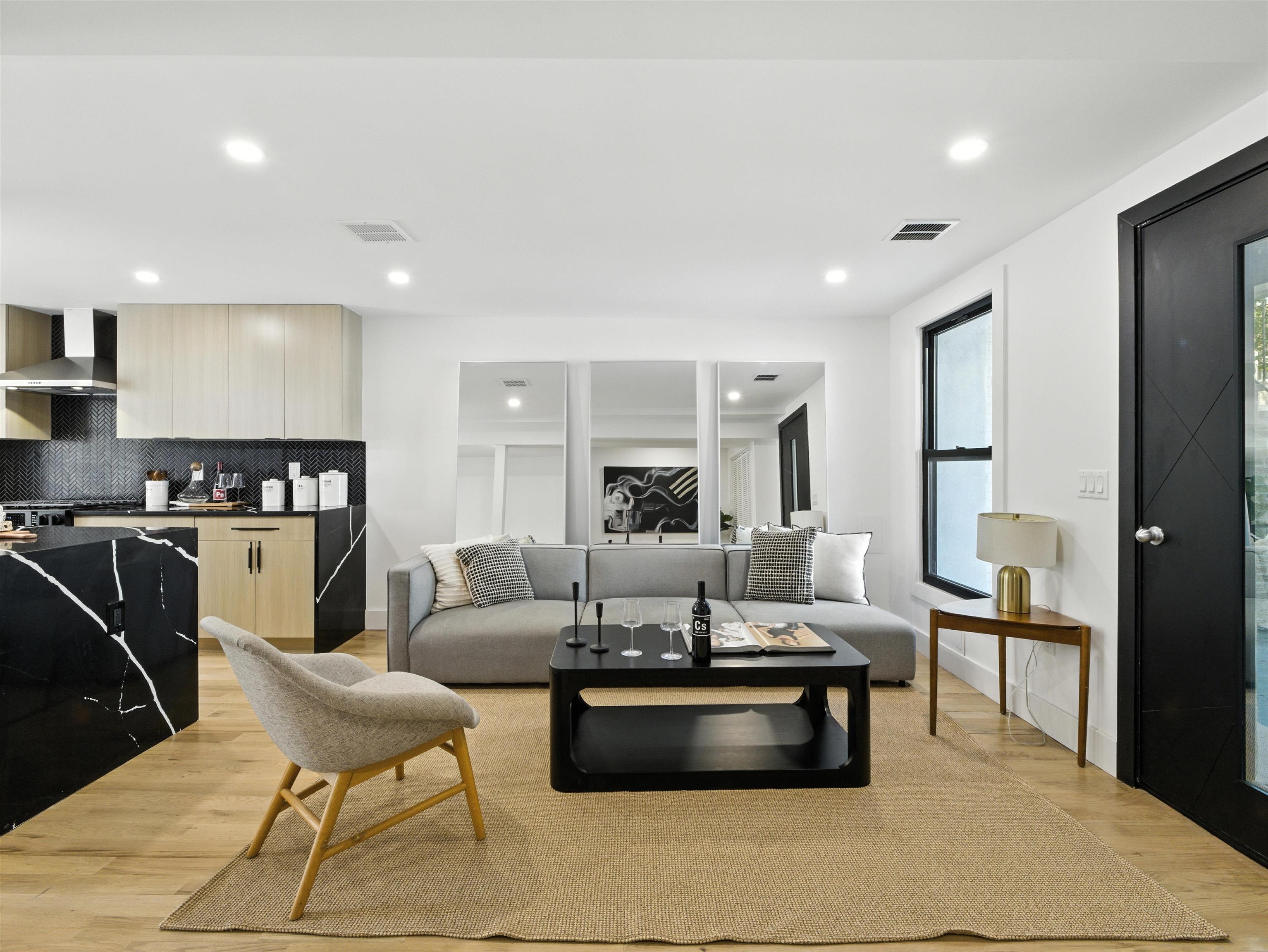 63 JEFFERSON AVE Unit: Duplex 1