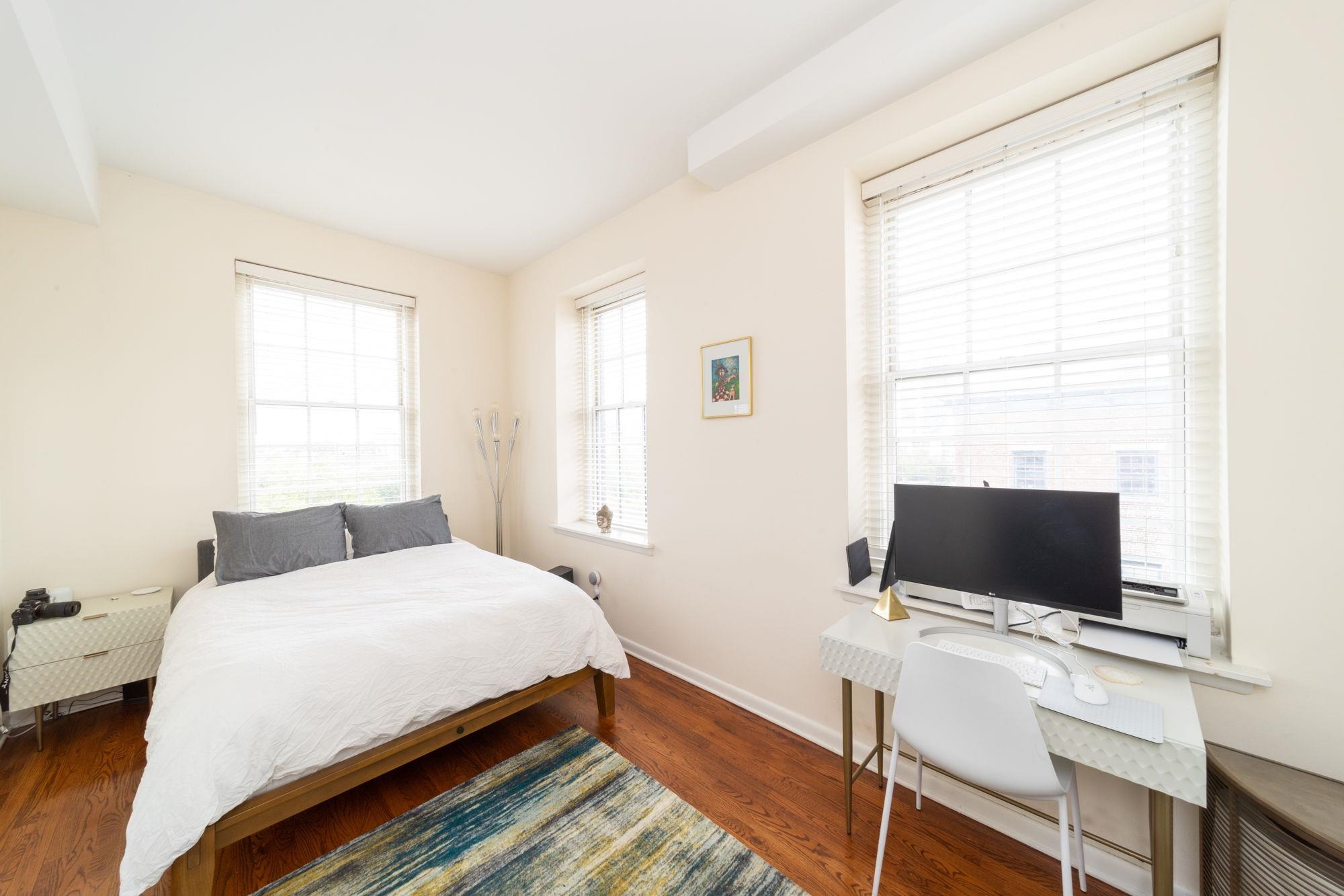 341 MONMOUTH ST Unit: 401D