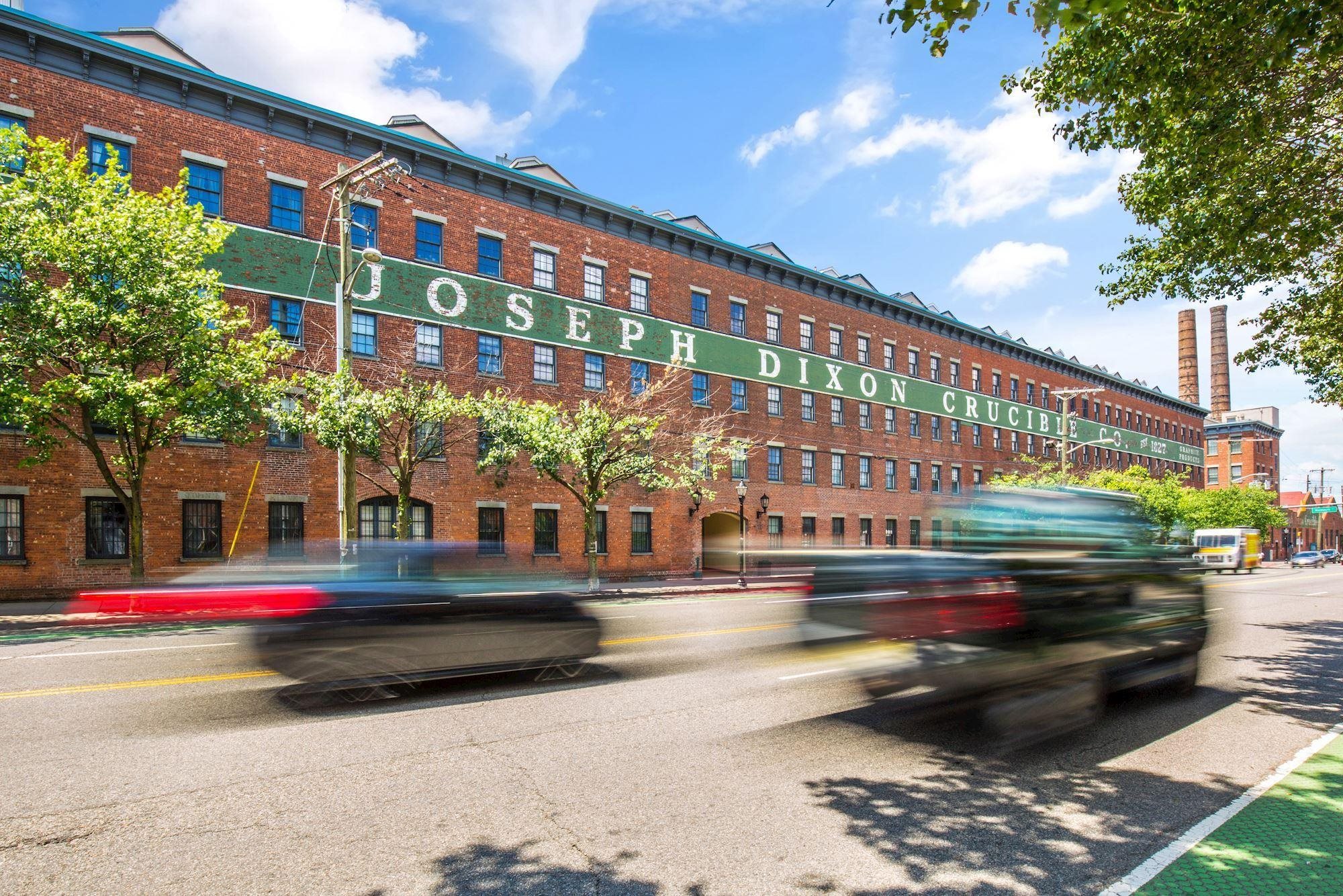 341 MONMOUTH ST Unit: 401D