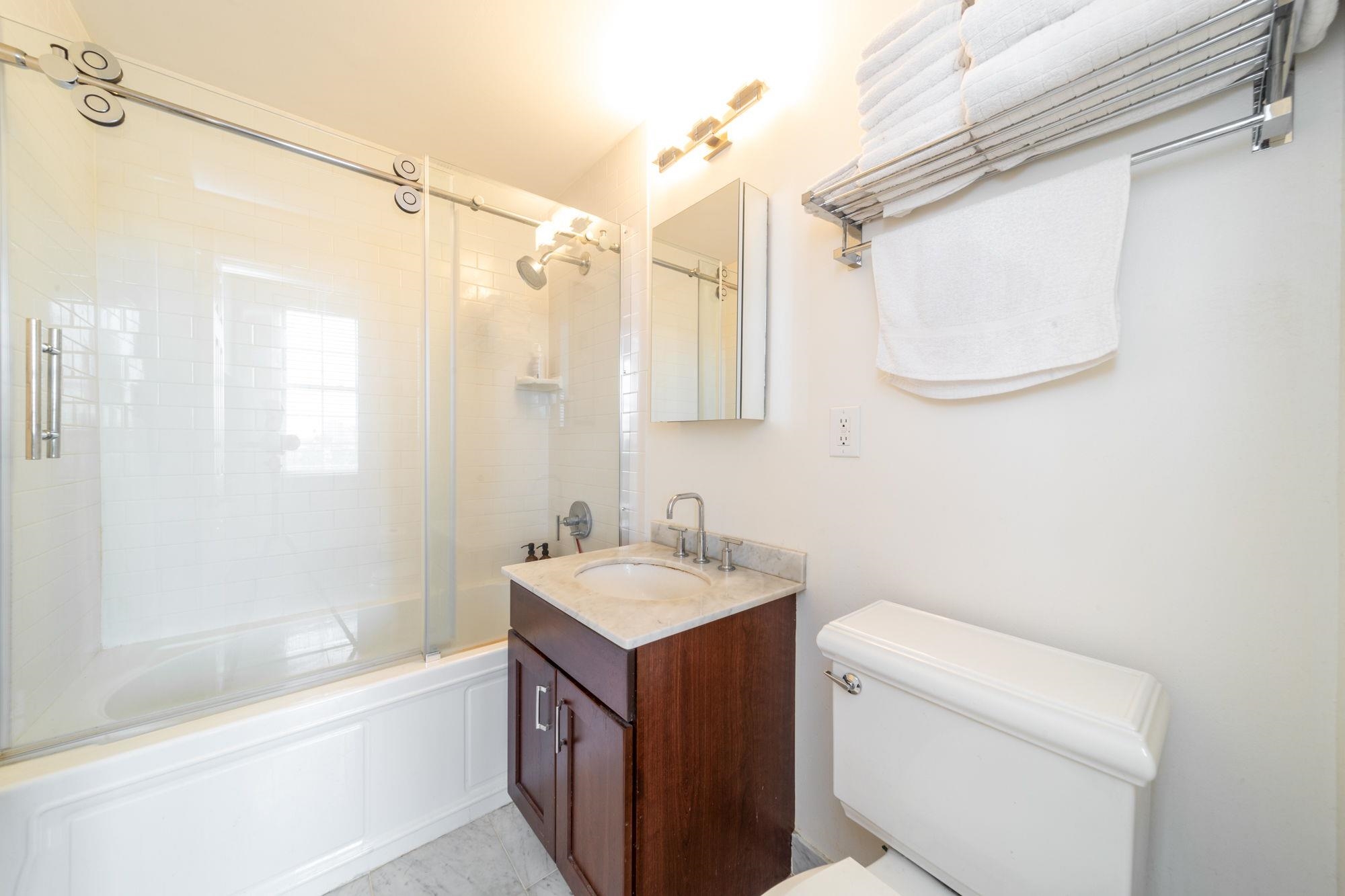 341 MONMOUTH ST Unit: 401D