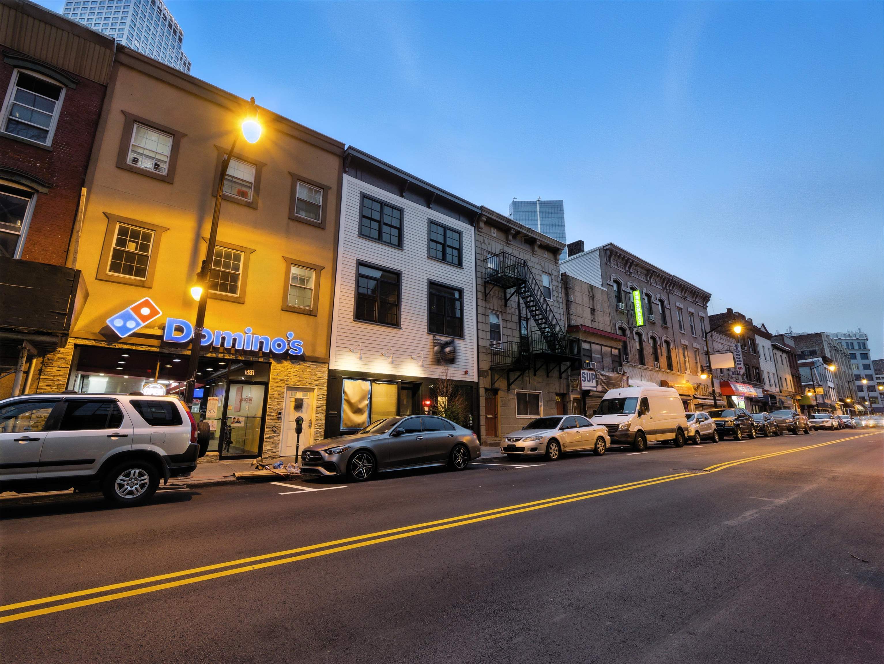 633 NEWARK AVE Unit: 201