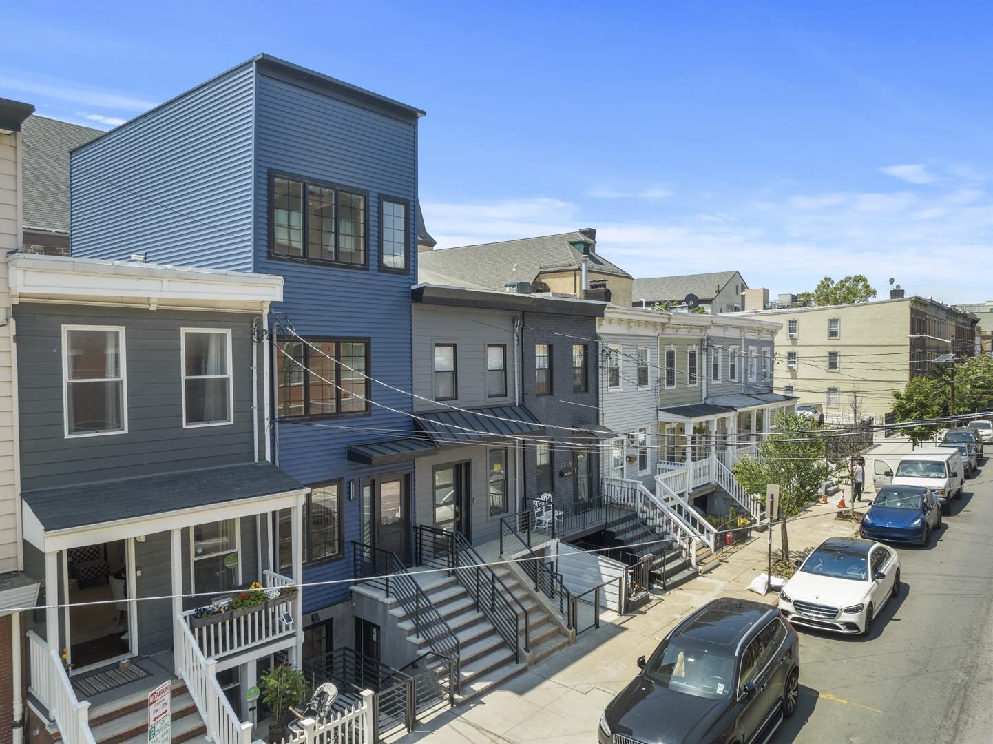 327.5 7TH ST