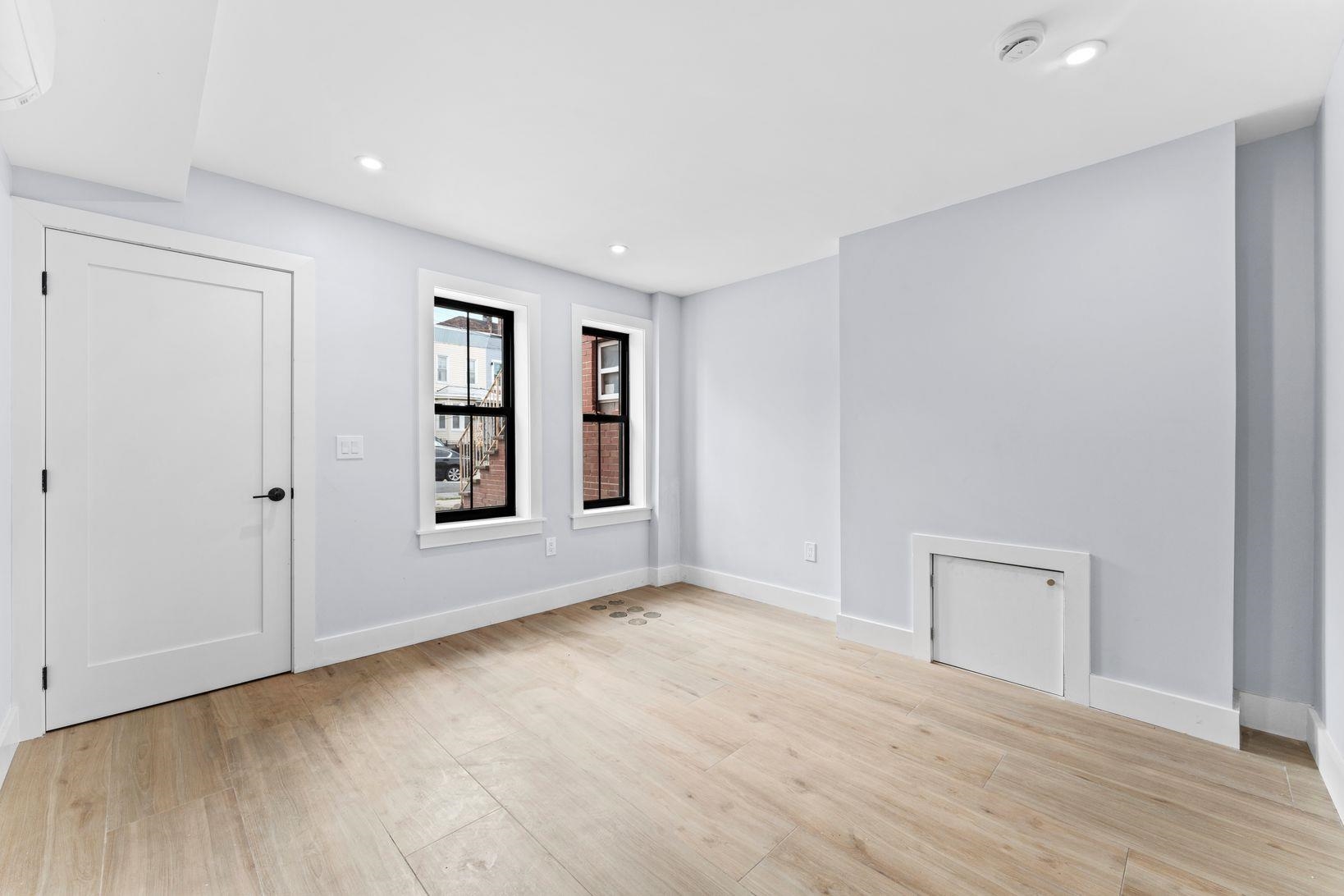36 BOYD AVE