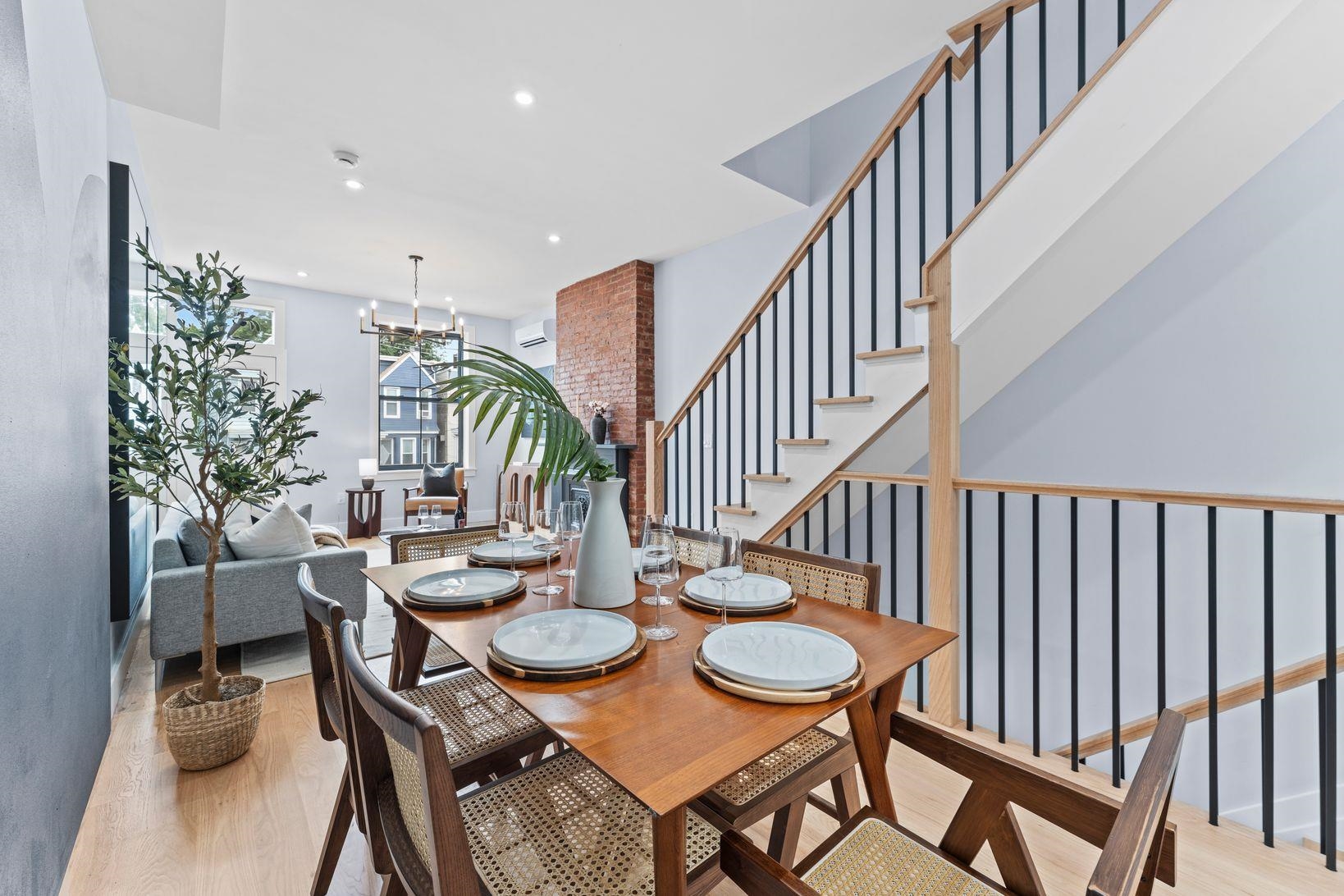 36 BOYD AVE