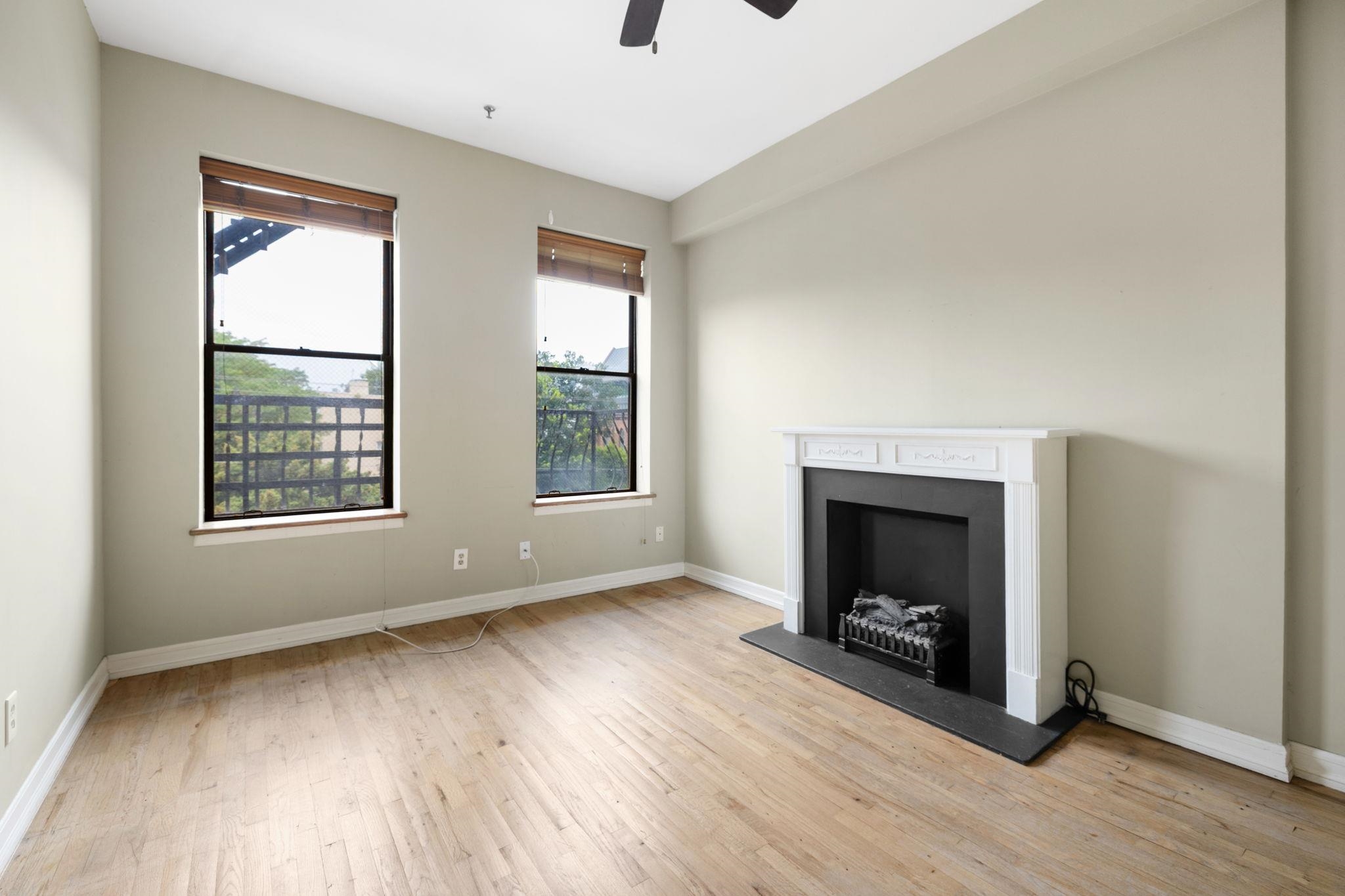 343 VARICK ST Unit: 3A