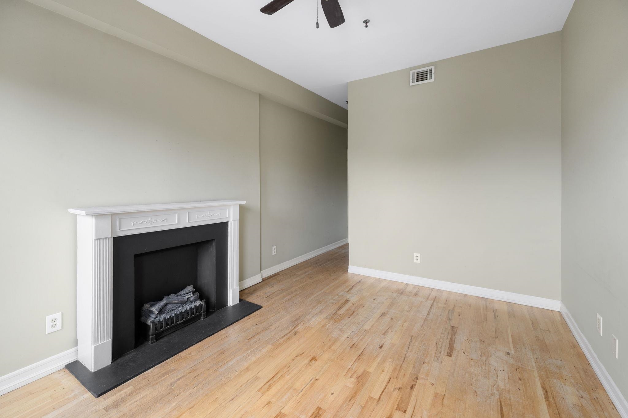 343 VARICK ST Unit: 3A