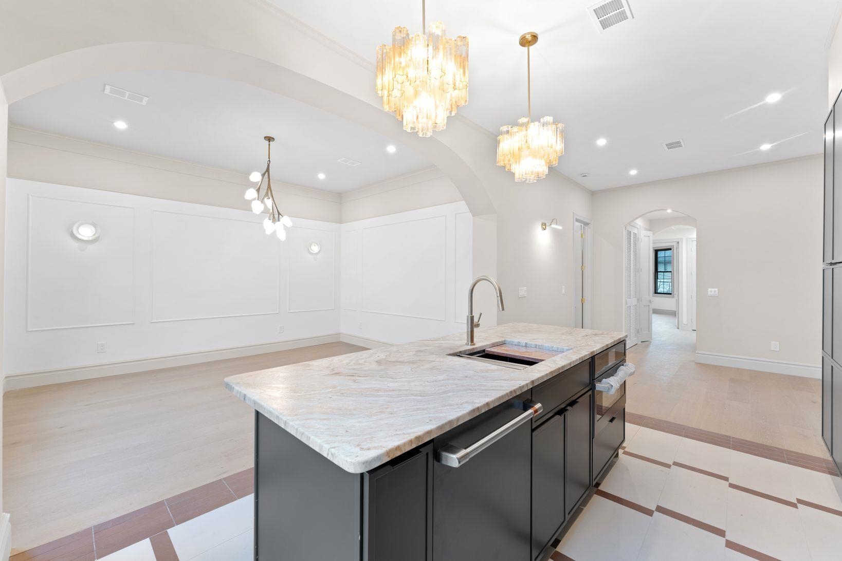 83 LIBERTY PL Unit: Residence 2