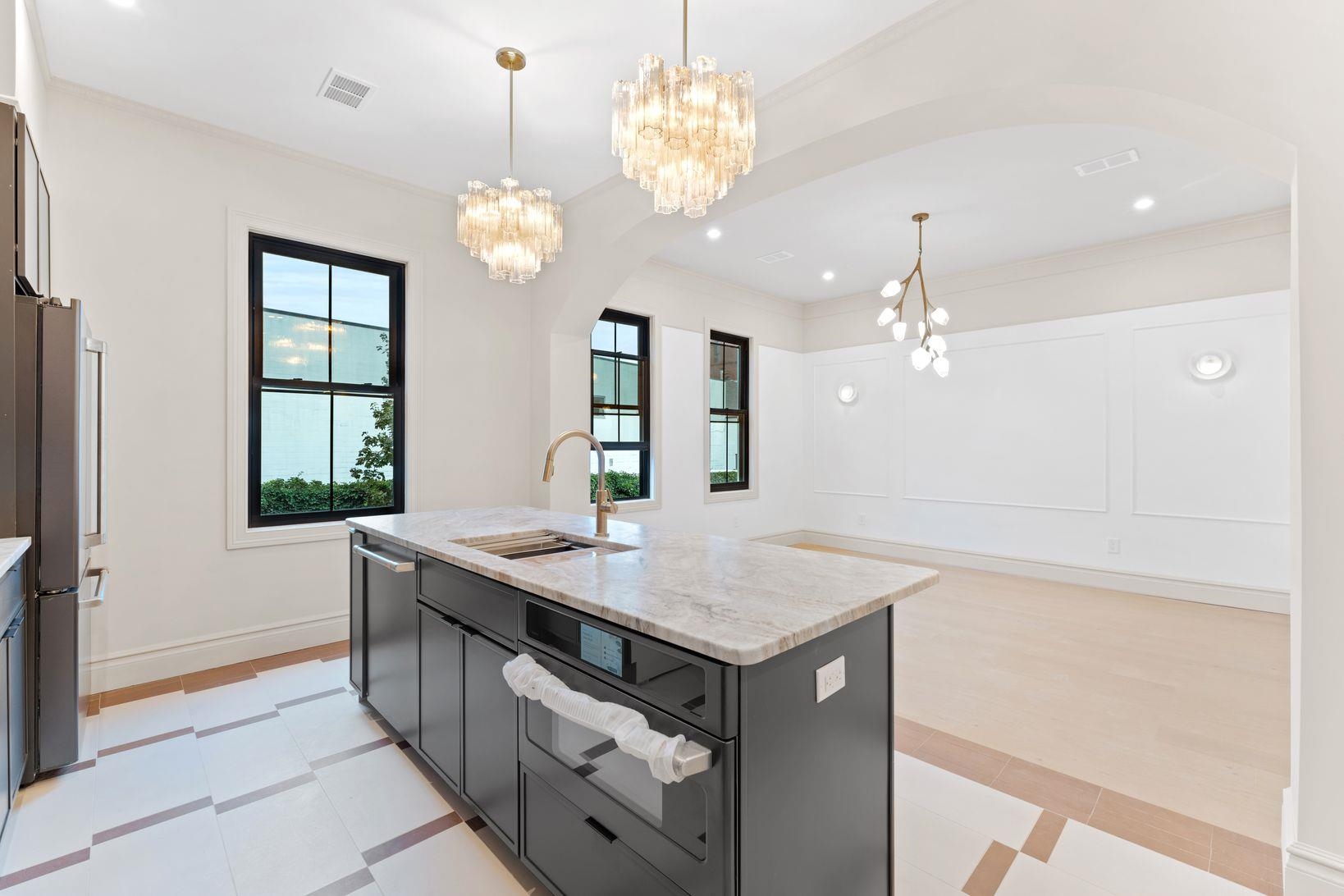 83 LIBERTY PL Unit: Residence 2