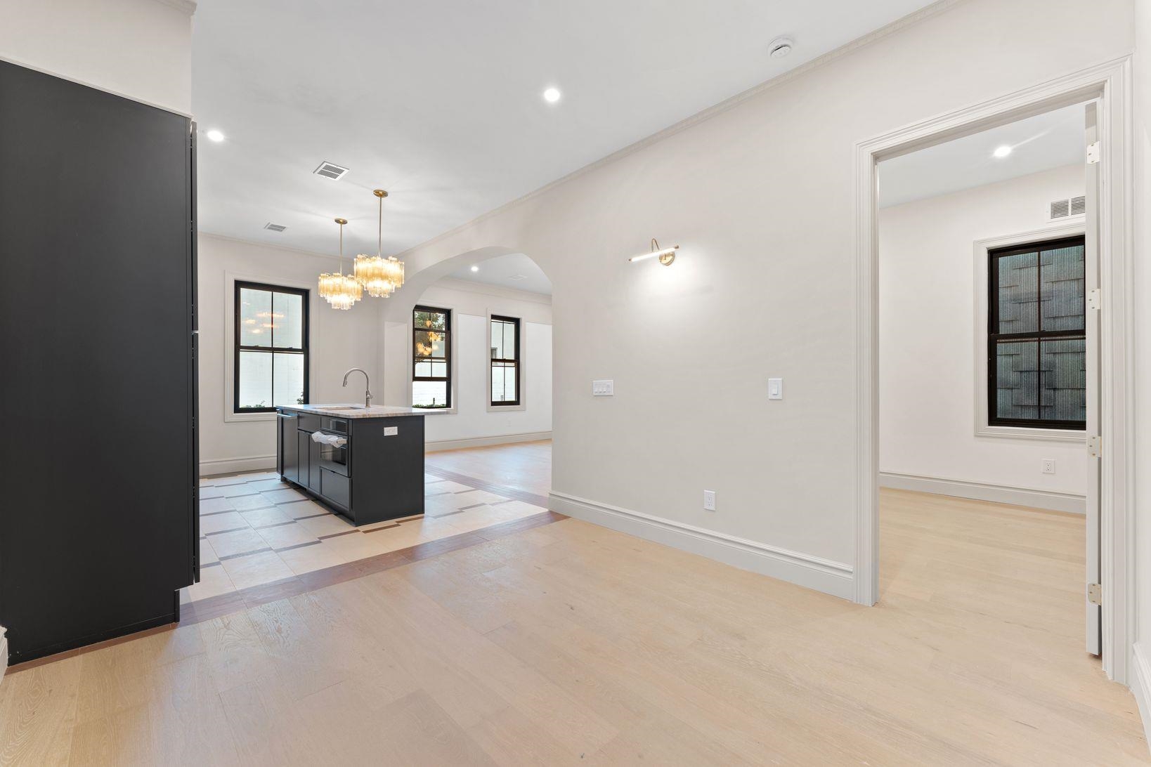 83 LIBERTY PL Unit: Residence 2