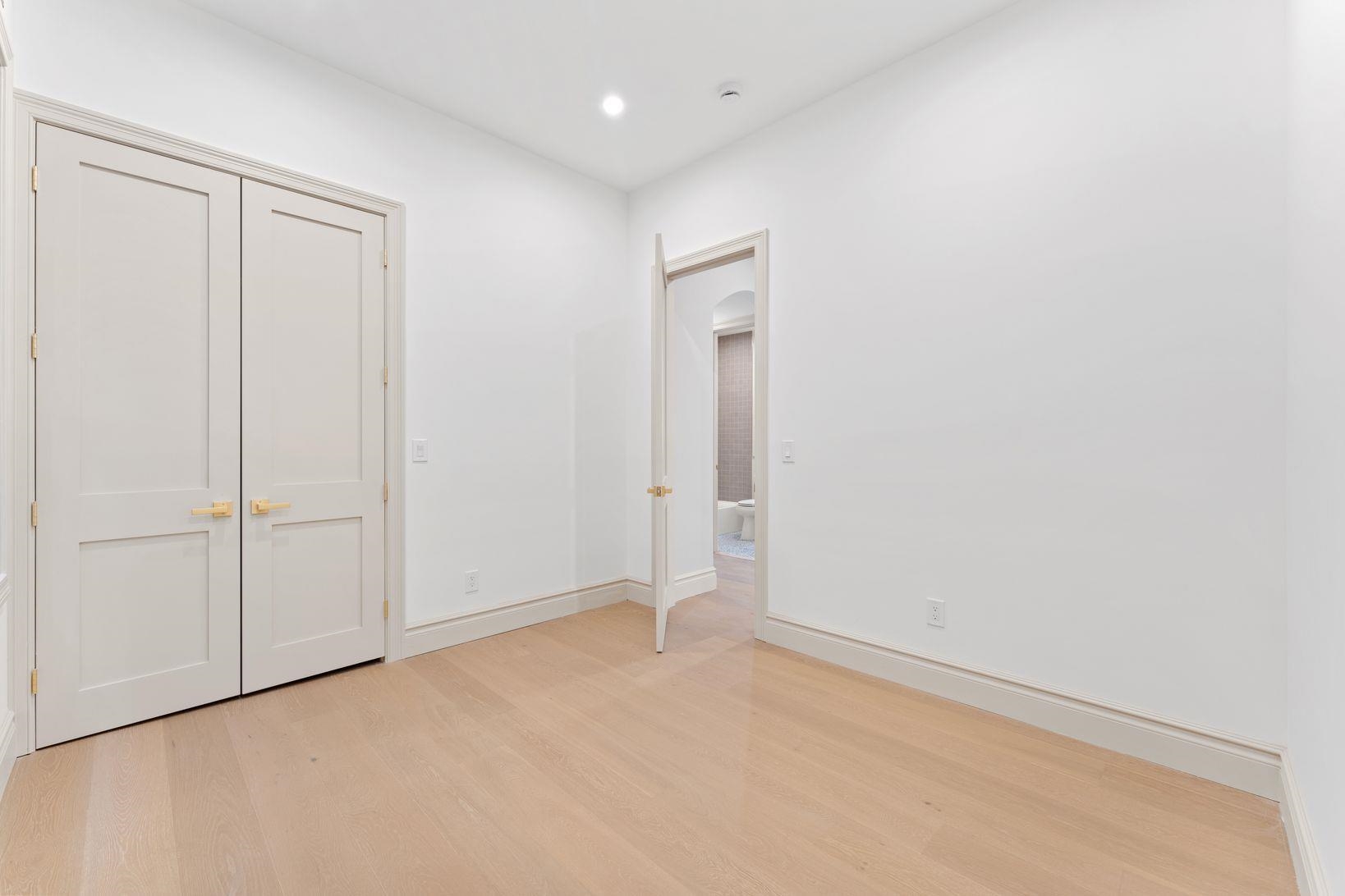 83 LIBERTY PL Unit: Residence 2