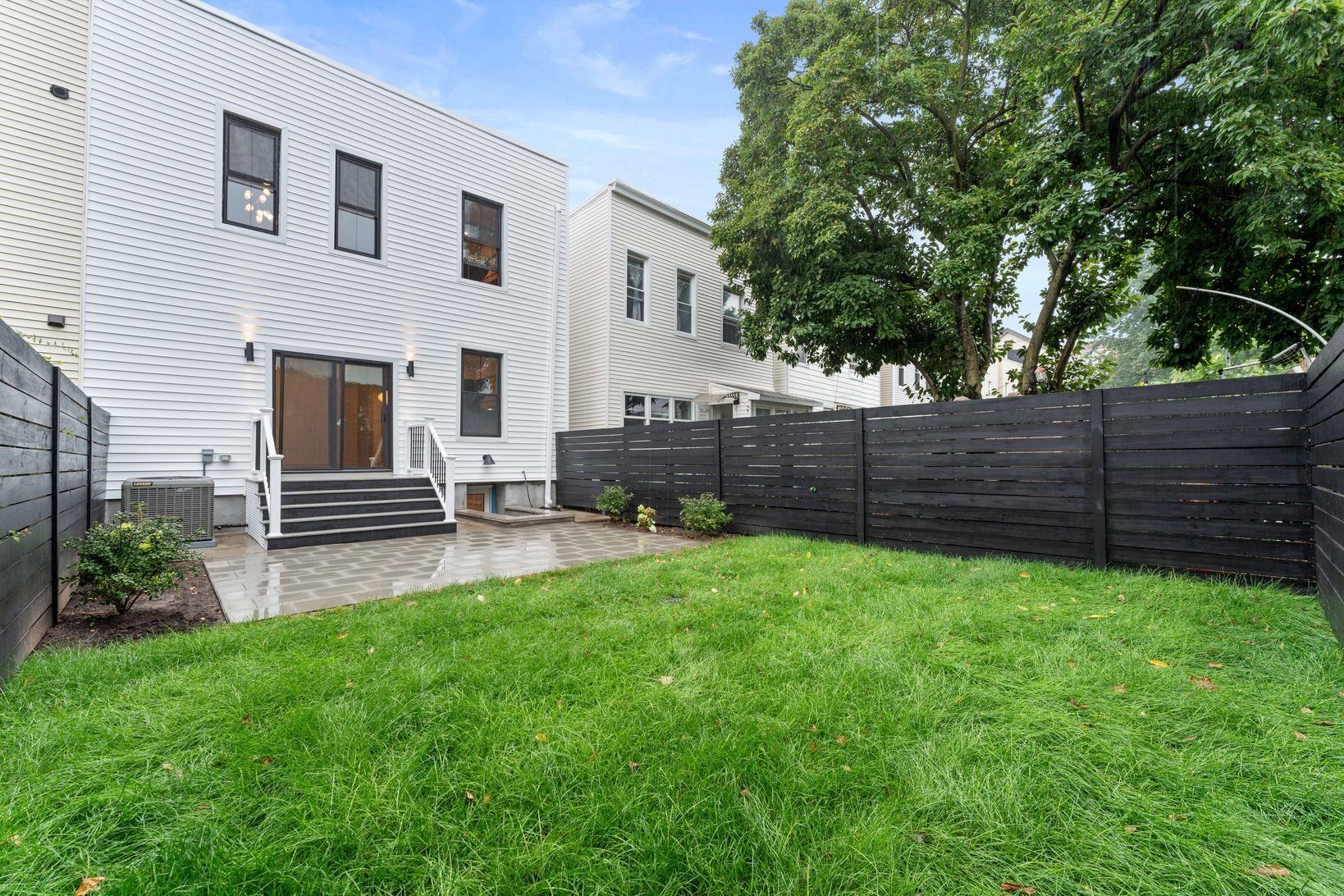 83 LIBERTY PL Unit: Residence 2