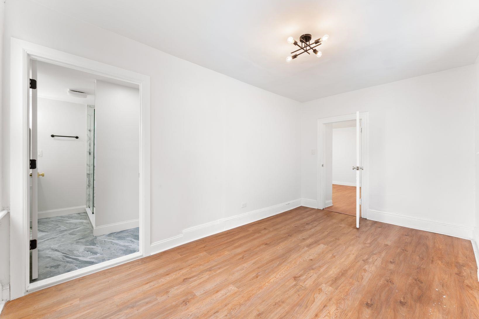 114 OAK ST