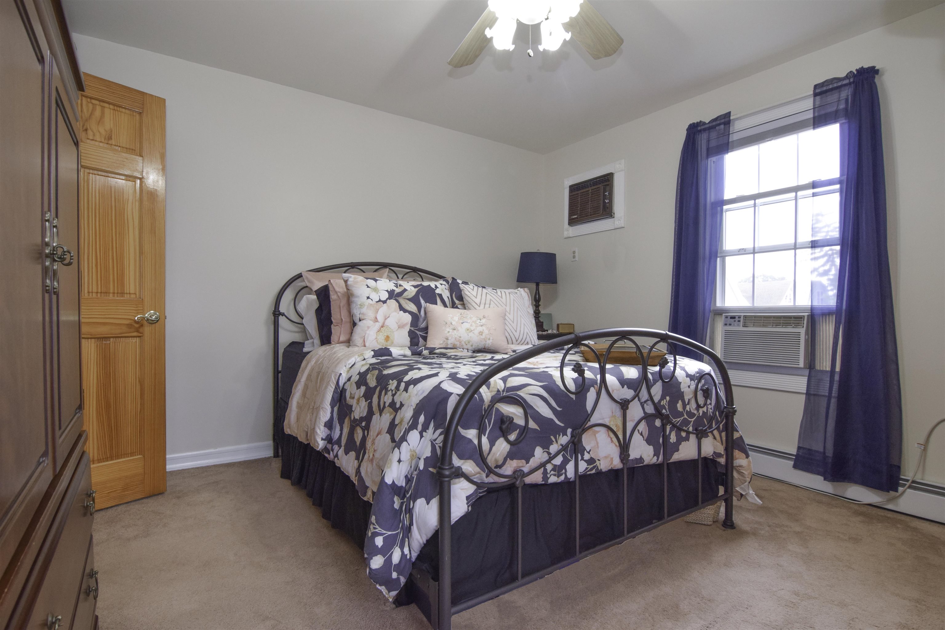 42 PAVONIA AVE