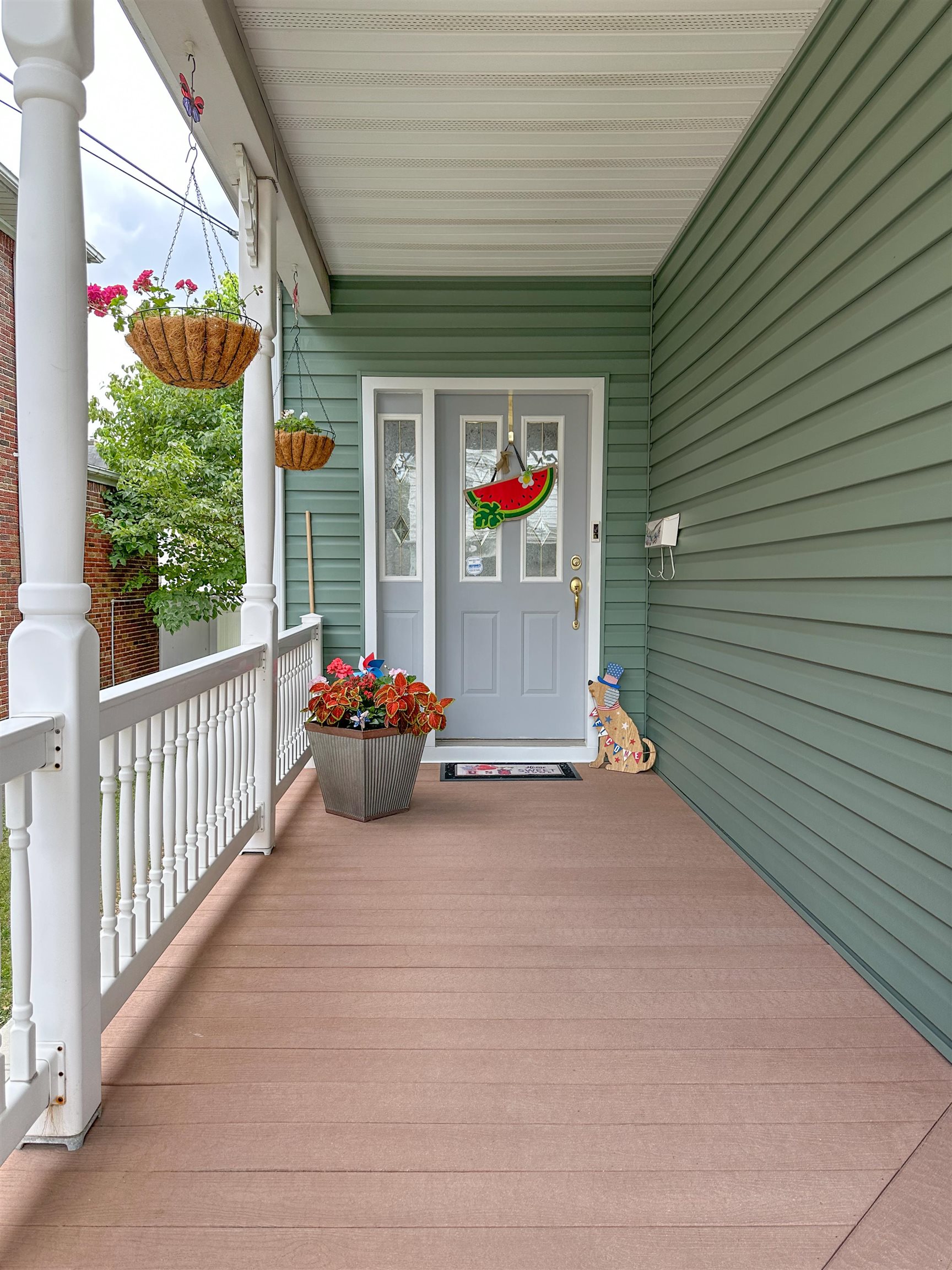 42 PAVONIA AVE