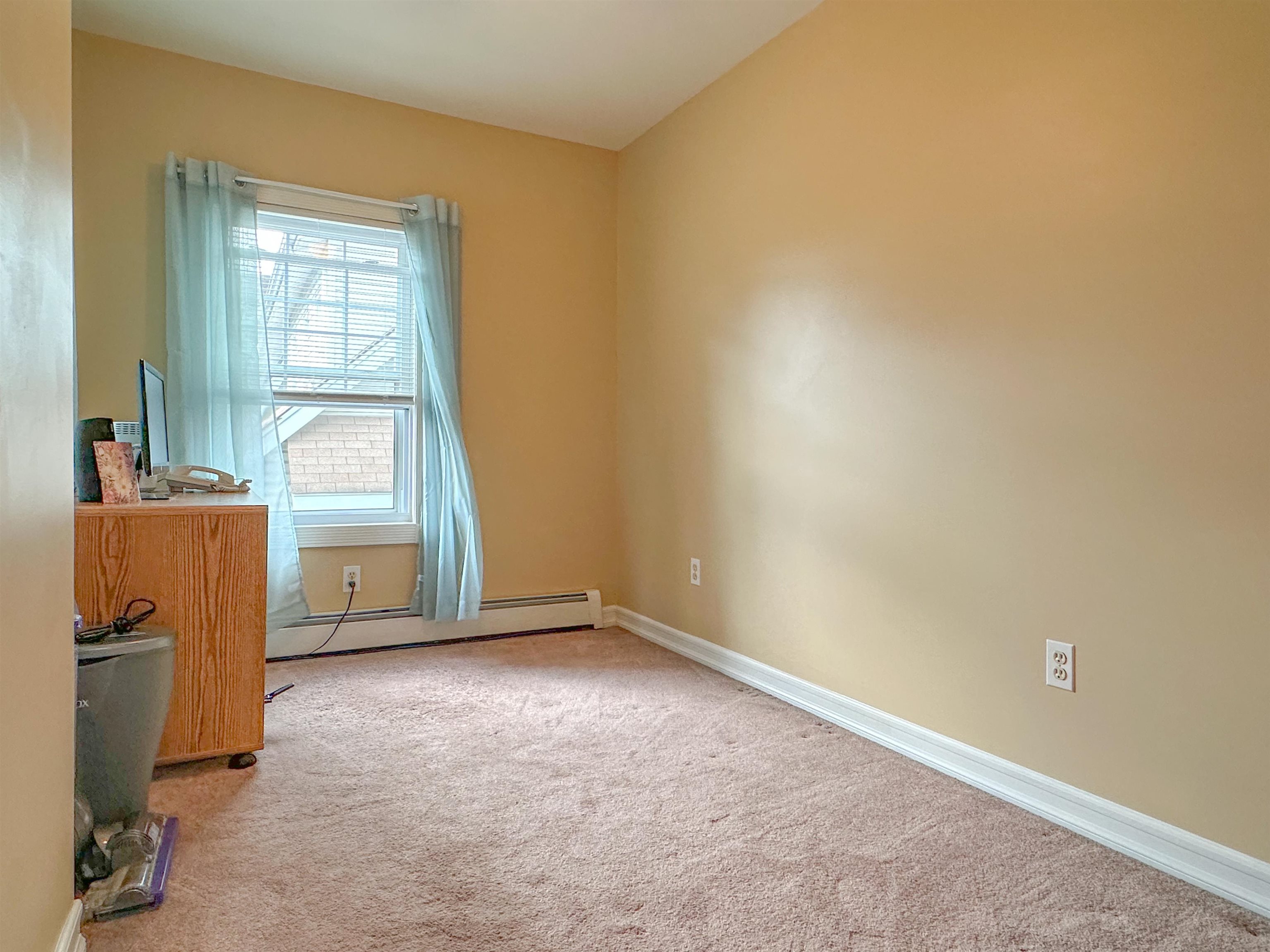 42 PAVONIA AVE
