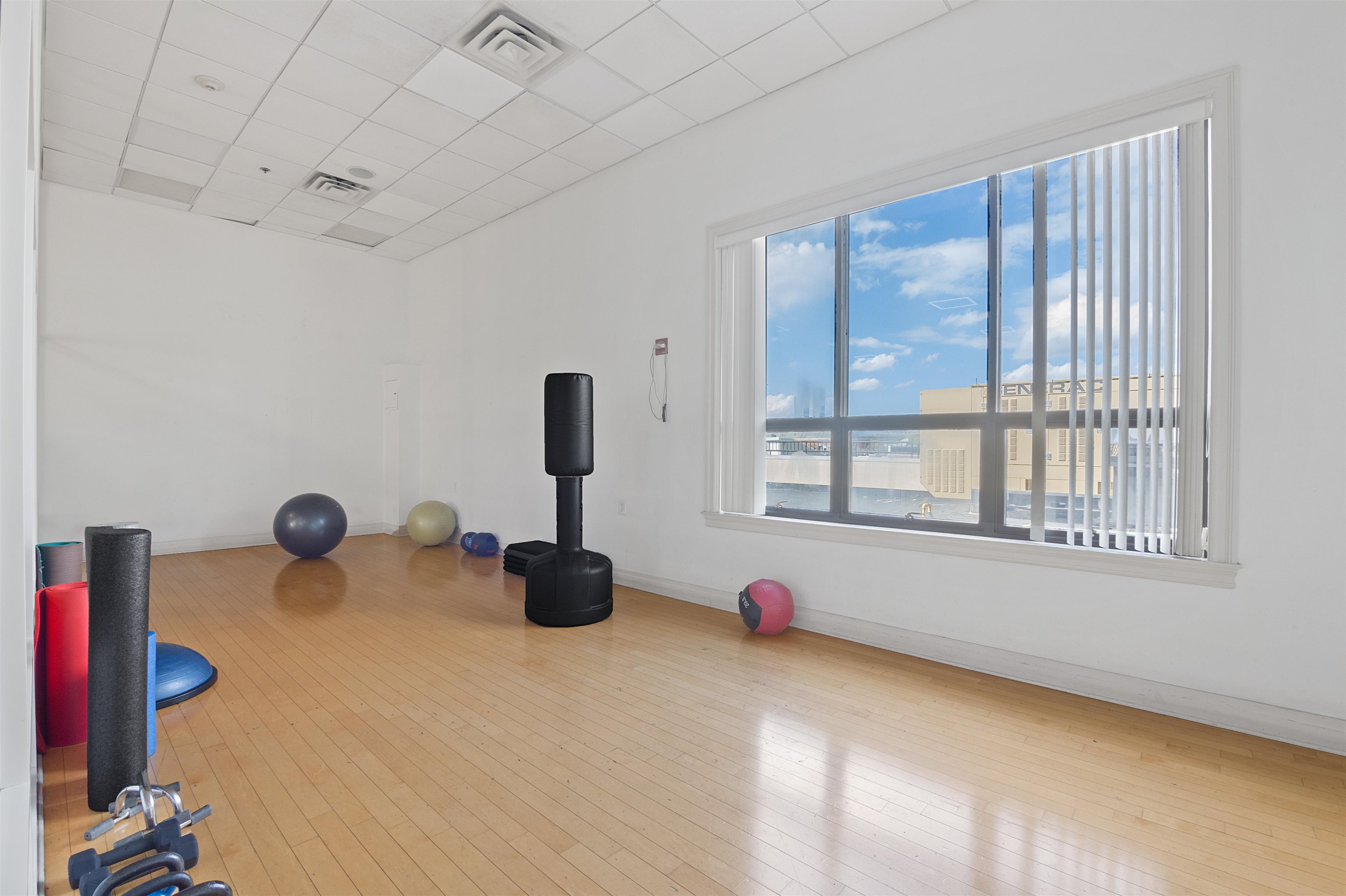 10 REGENT ST Unit: 308