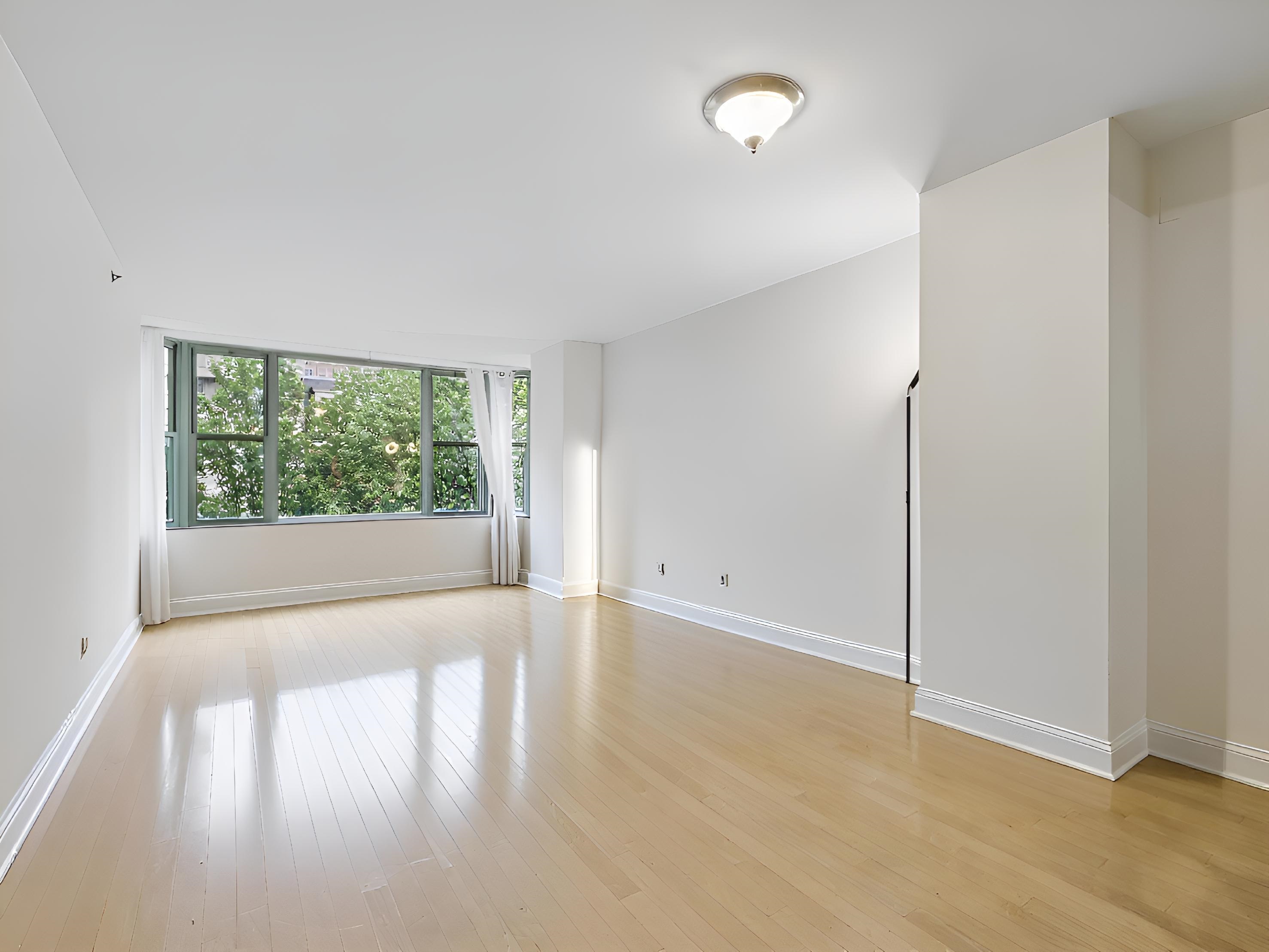 10 REGENT ST Unit: 308