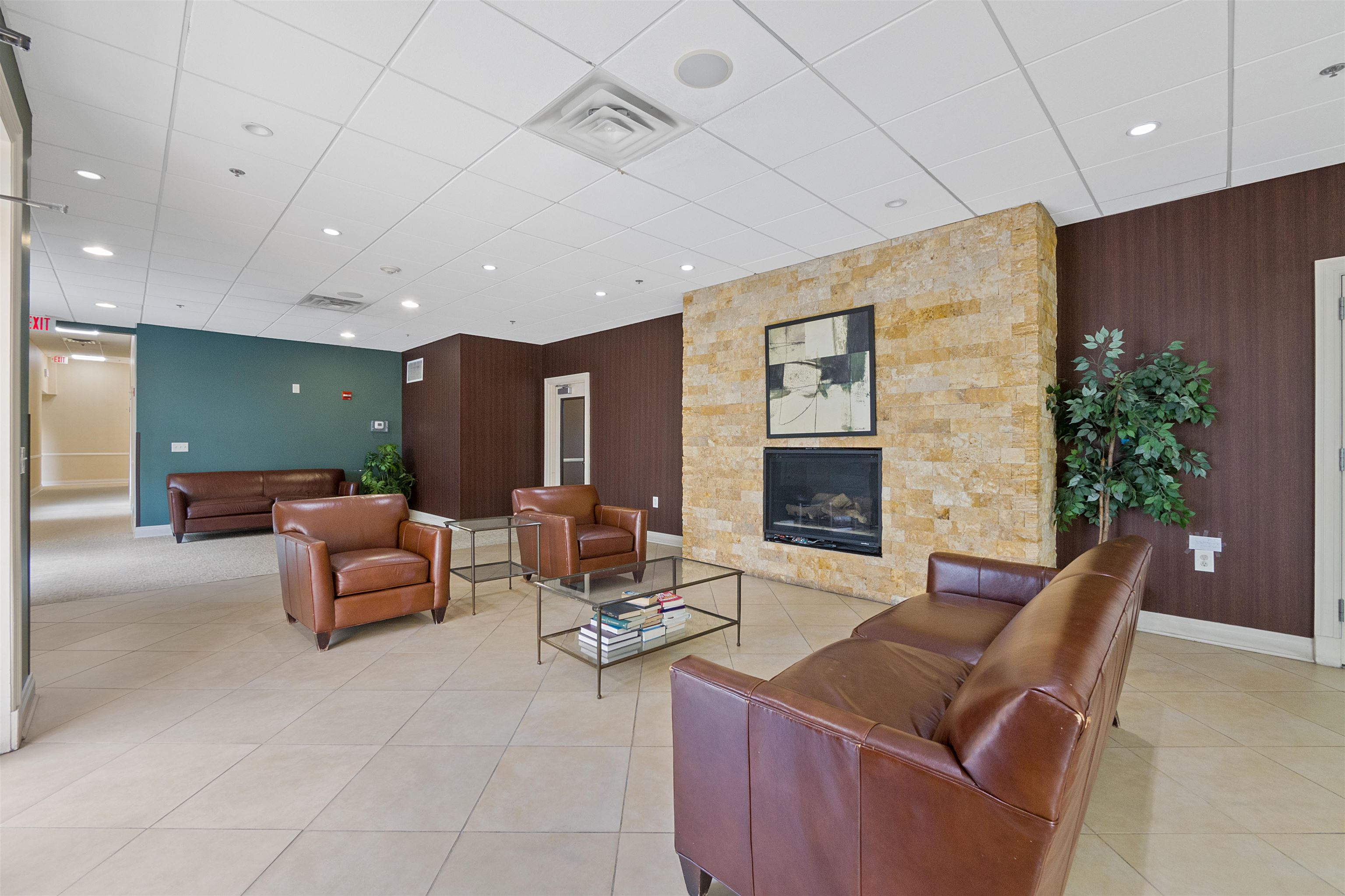 10 REGENT ST Unit: 308