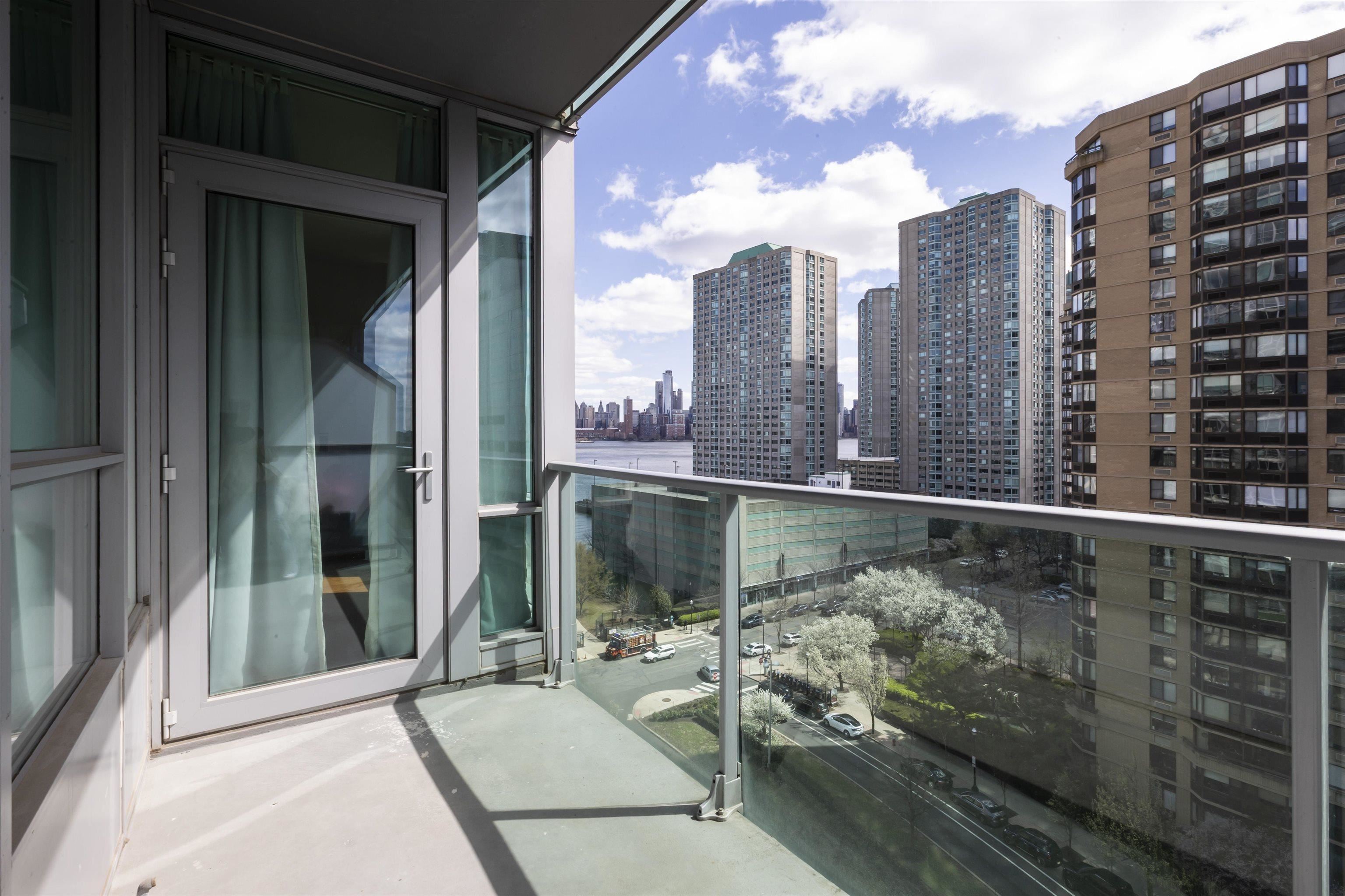 20 NEWPORT PARKWAY Unit: 1203