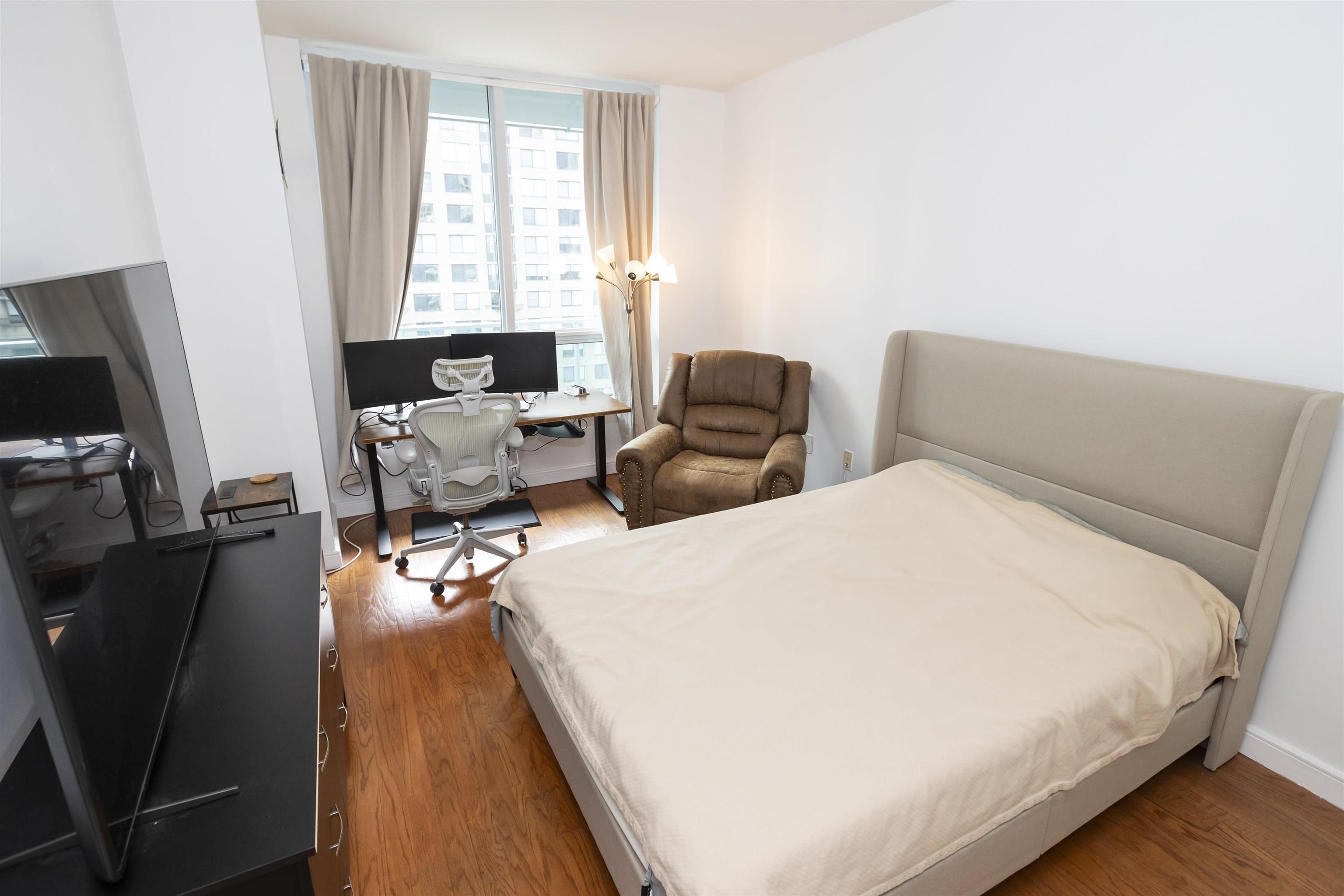 20 NEWPORT PARKWAY Unit: 1203