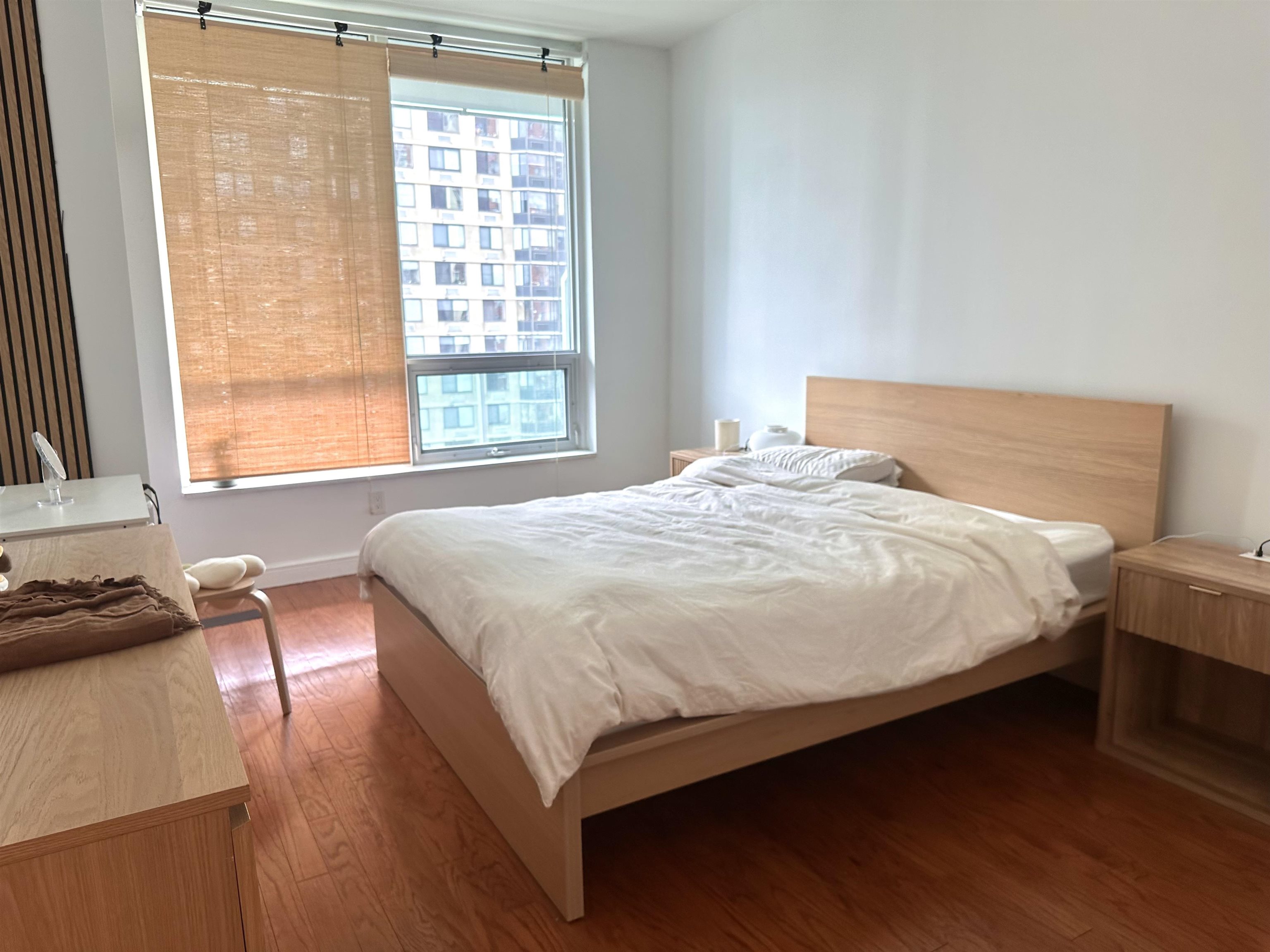 20 NEWPORT PARKWAY Unit: 1203